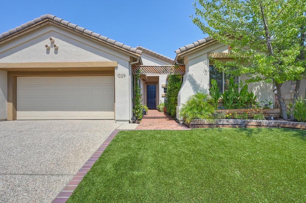 Detail Gallery Image 1 of 1 For 1029 Fairway Valley Ln, Lincoln,  CA 95648 - 2 Beds | 2 Baths