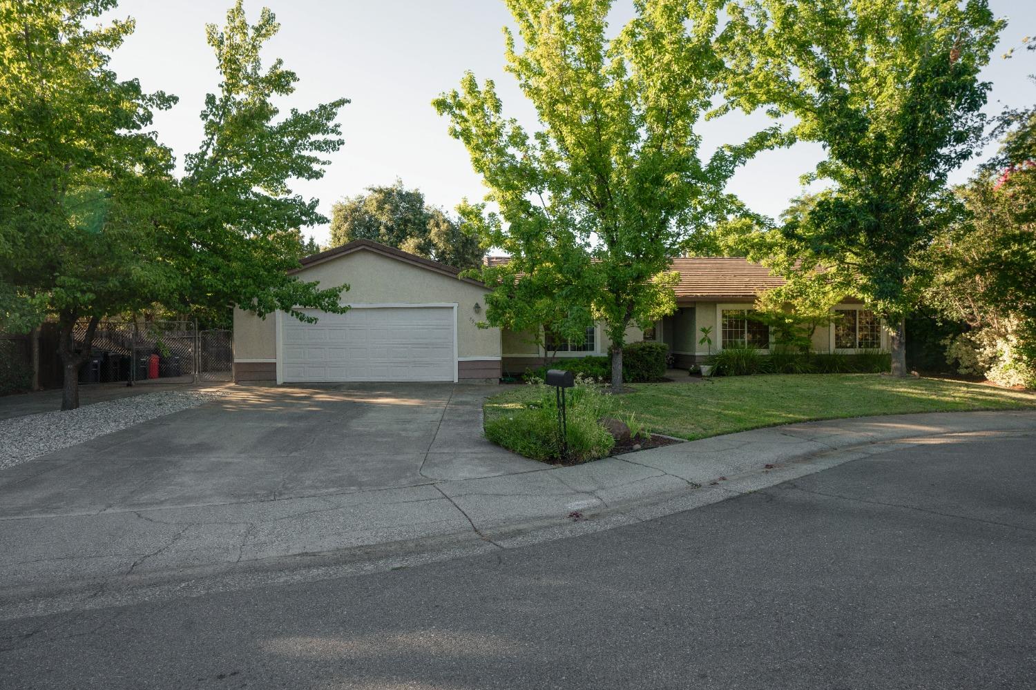 Detail Gallery Image 2 of 19 For 7979 Wapiti Pl, Citrus Heights,  CA 95610 - 3 Beds | 2 Baths