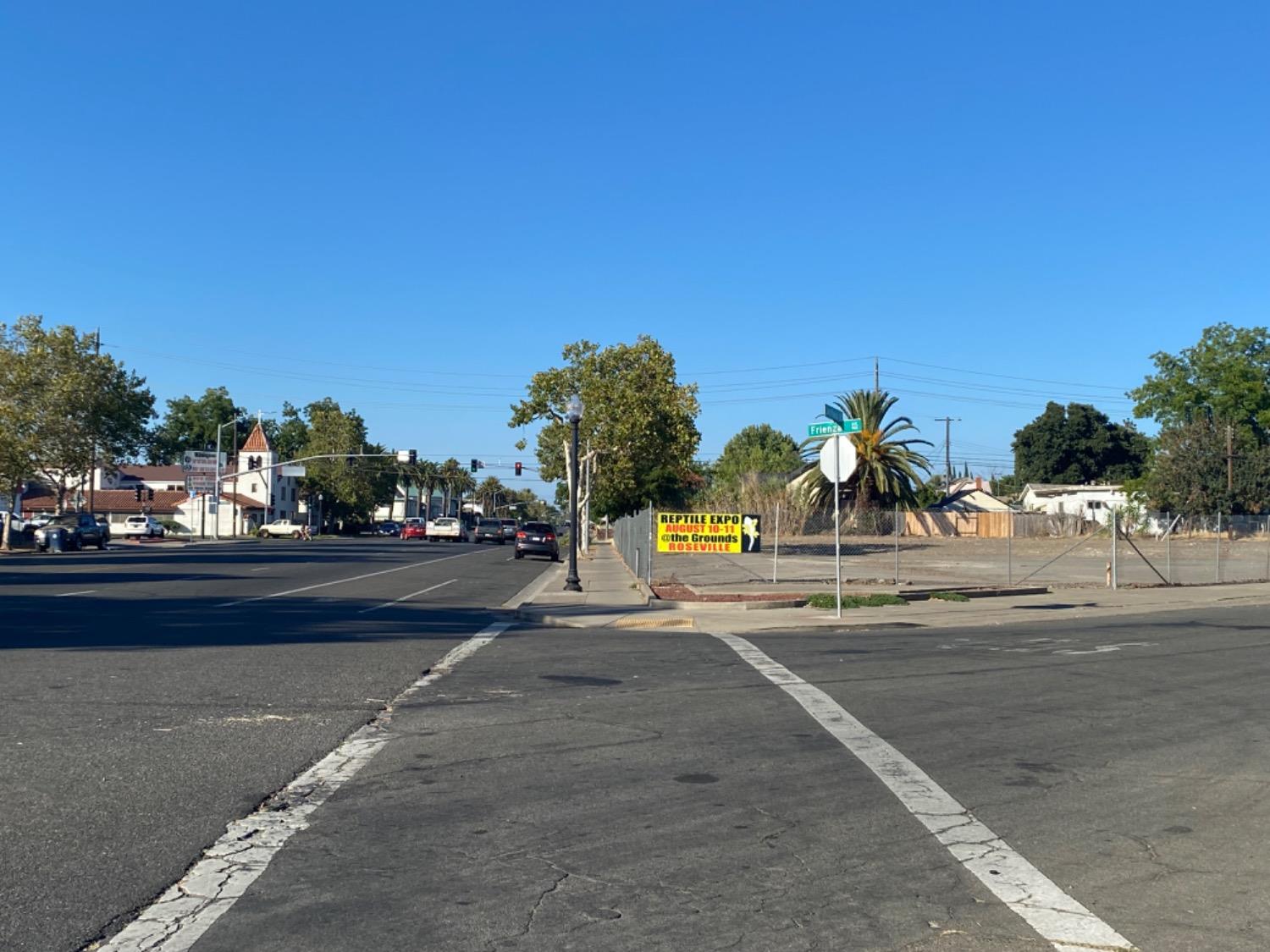 Del Paso Boulevard, Sacramento, California image 8