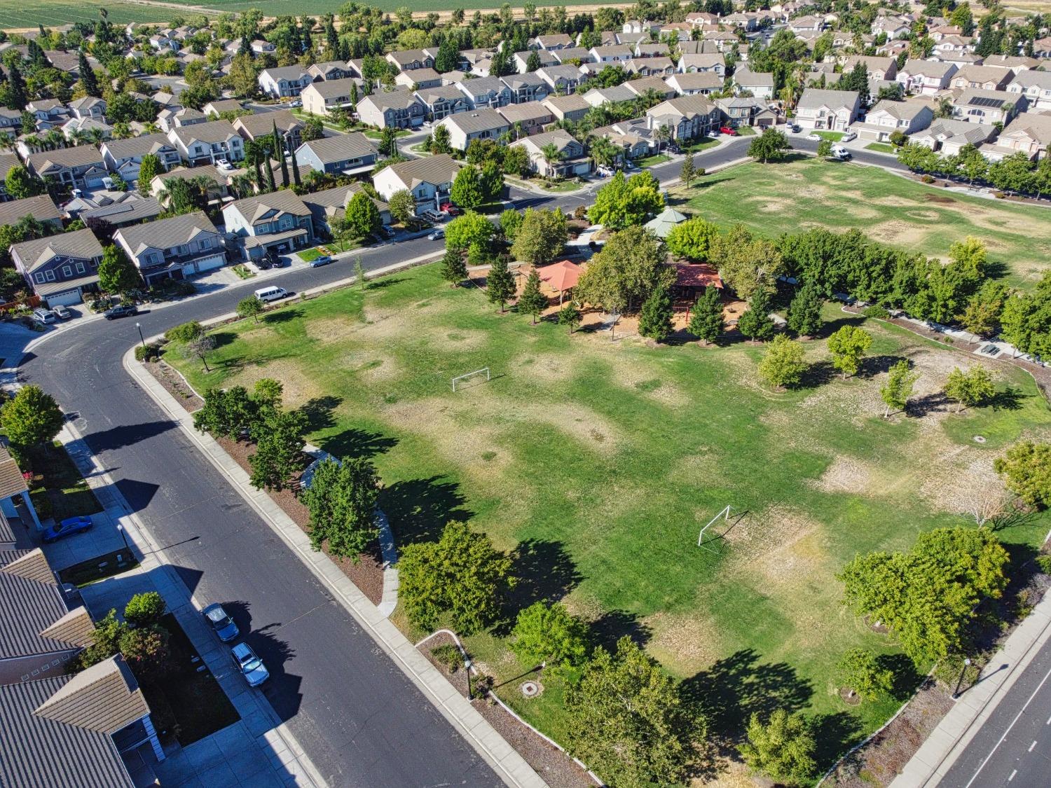 Detail Gallery Image 83 of 85 For 3301 Myna Way, Sacramento,  CA 95834 - 4 Beds | 2/1 Baths