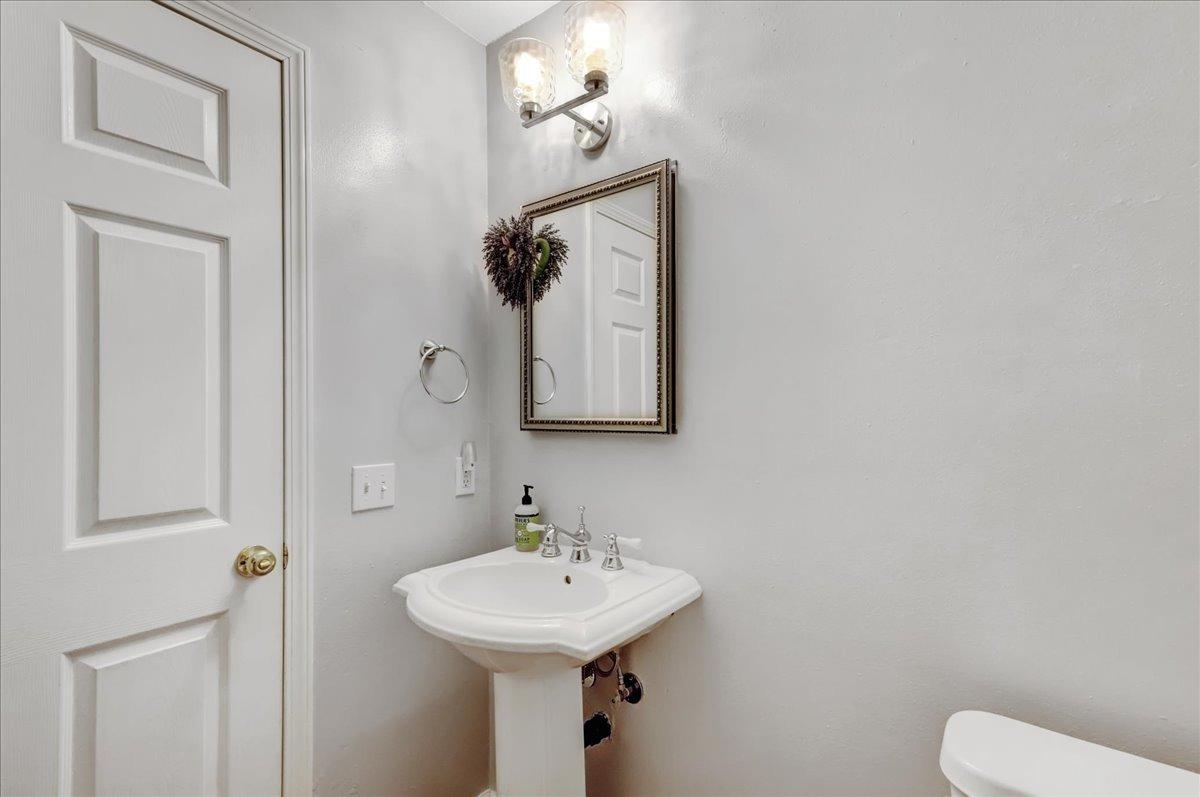 Detail Gallery Image 16 of 70 For 113 Comstock Ct, Grass Valley,  CA 95945 - 2 Beds | 1/1 Baths