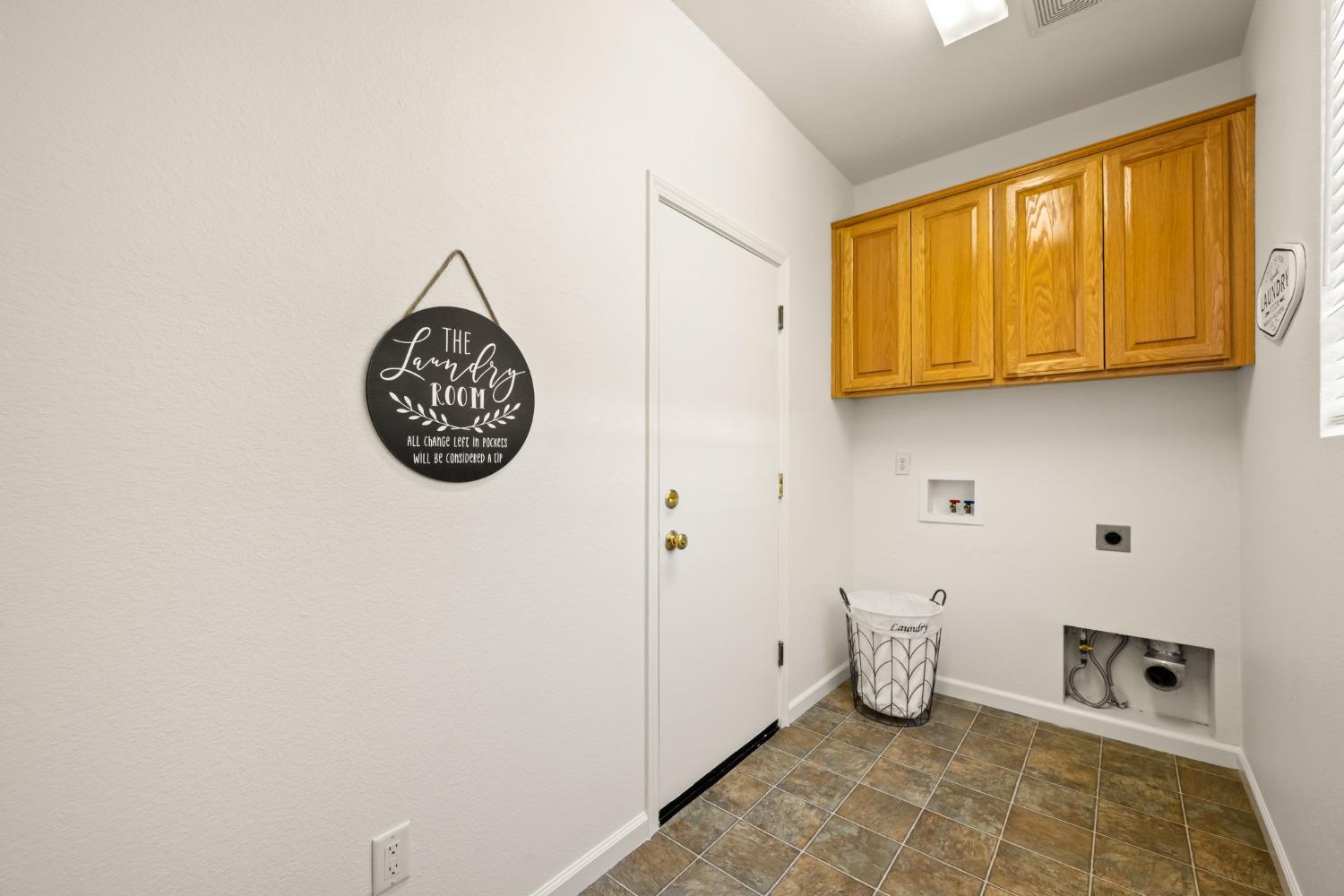 Detail Gallery Image 25 of 54 For 2681 Southcreek Drive, Lincoln,  CA 95648 - 4 Beds | 2/1 Baths