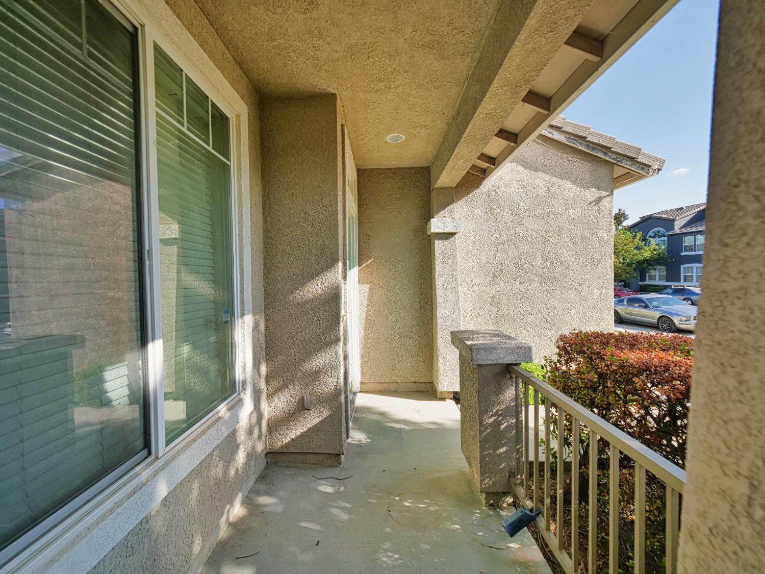 Detail Gallery Image 5 of 85 For 3301 Myna Way, Sacramento,  CA 95834 - 4 Beds | 2/1 Baths