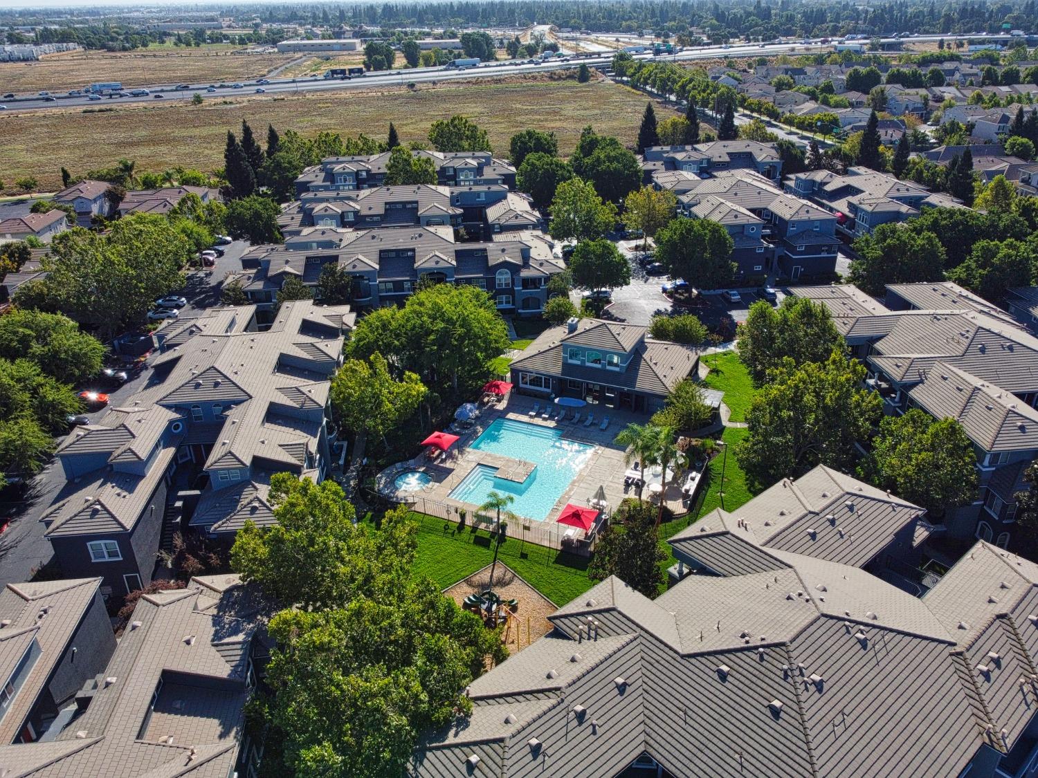 Detail Gallery Image 81 of 85 For 3301 Myna Way, Sacramento,  CA 95834 - 4 Beds | 2/1 Baths