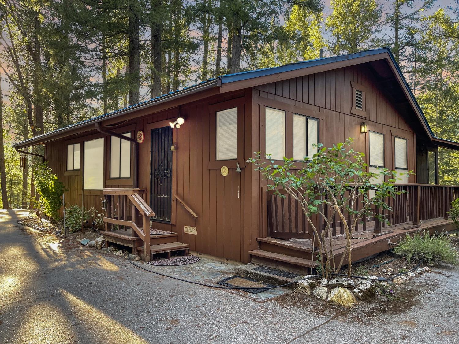 Detail Gallery Image 2 of 21 For 13393 Placer Ln, Nevada City,  CA 95959 - 2 Beds | 1/1 Baths