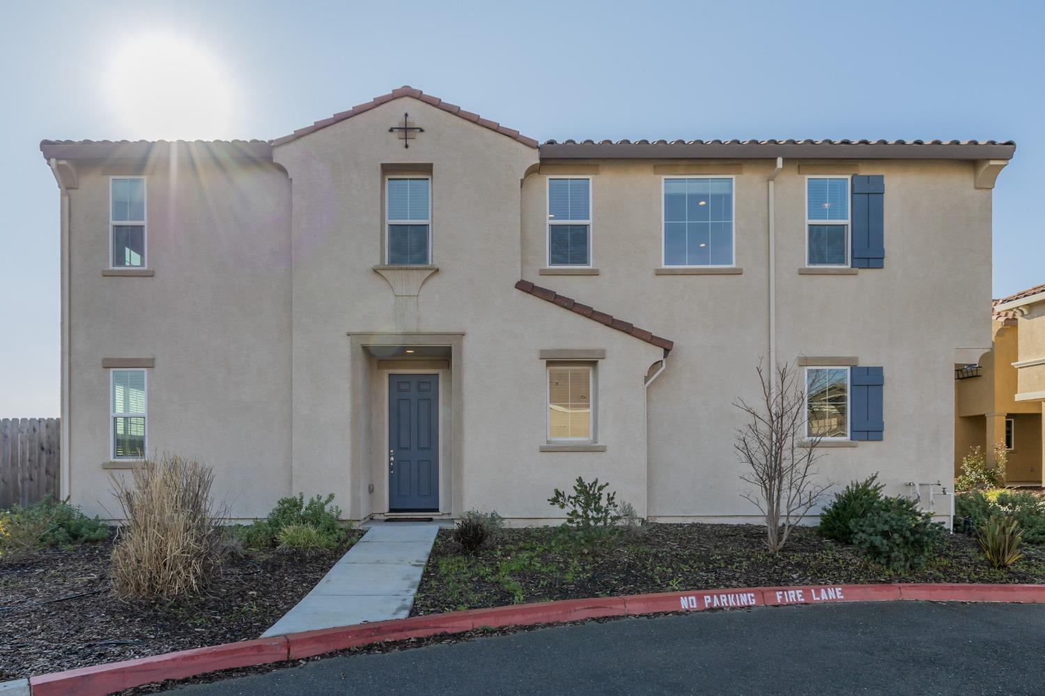 Detail Gallery Image 1 of 1 For 74 Palma Harbour Pl, Sacramento,  CA 95834 - 4 Beds | 2/1 Baths