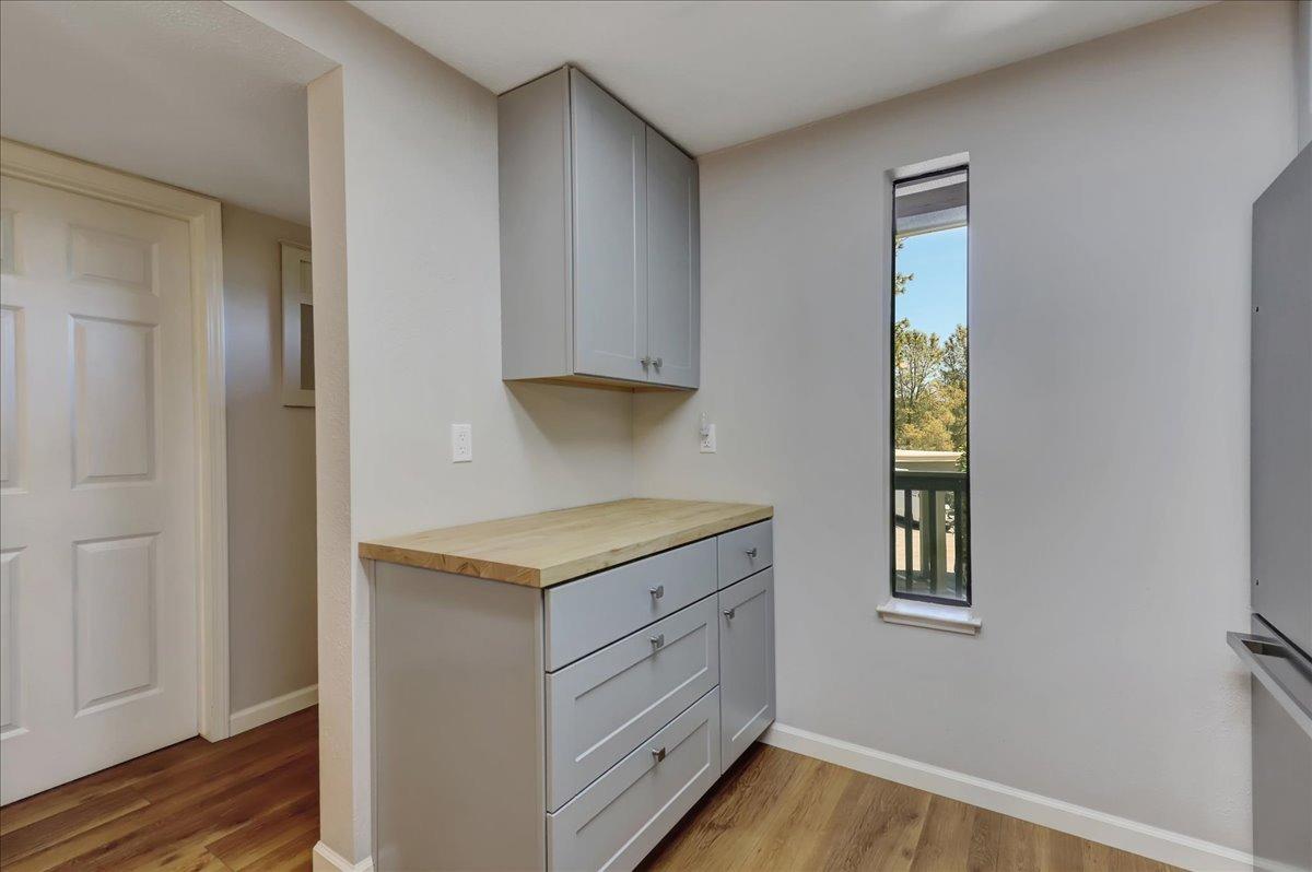 Detail Gallery Image 6 of 70 For 113 Comstock Ct, Grass Valley,  CA 95945 - 2 Beds | 1/1 Baths