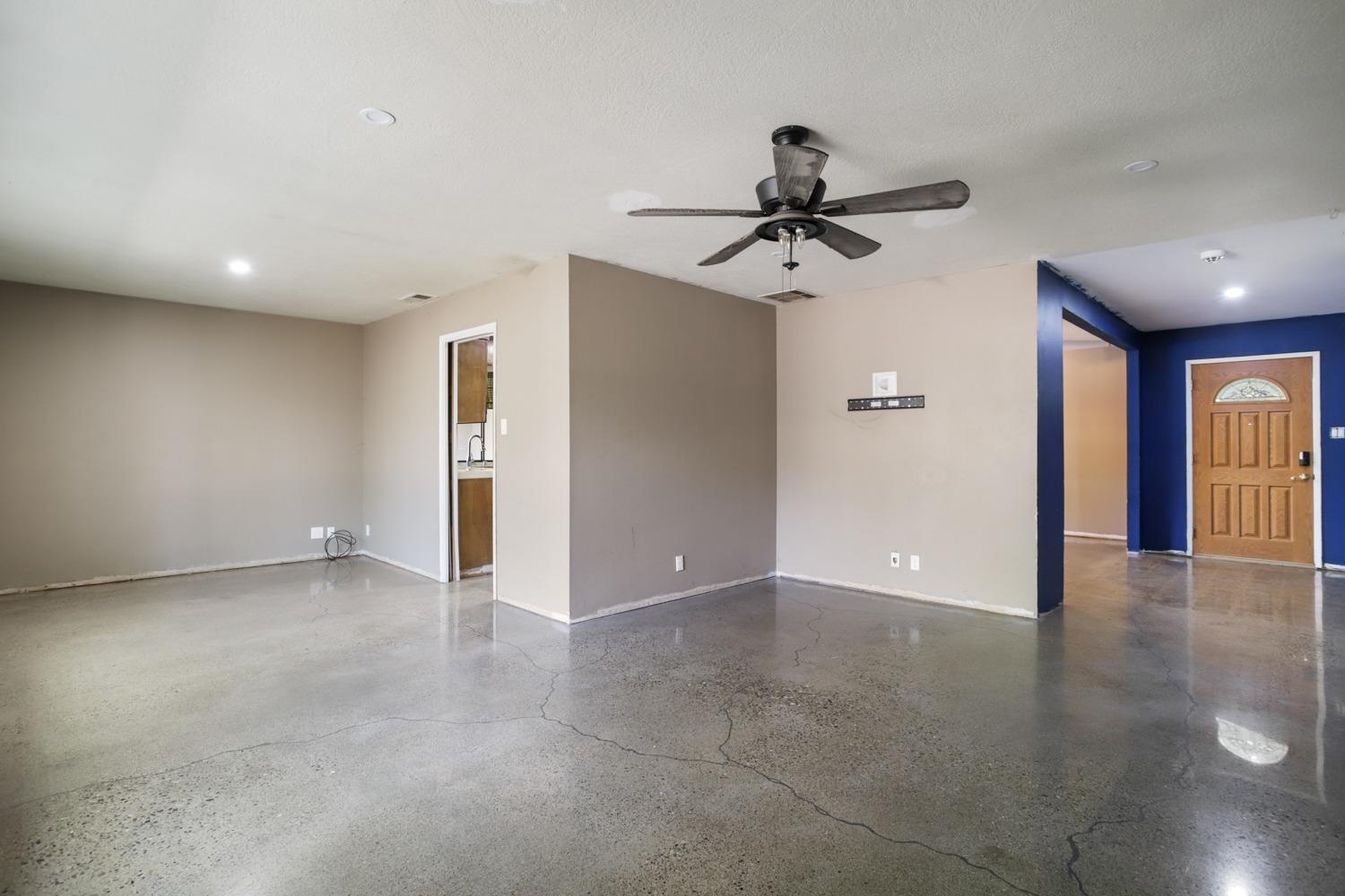 Detail Gallery Image 13 of 26 For 6428 Cumberland Pl, Stockton,  CA 95219 - 4 Beds | 2 Baths