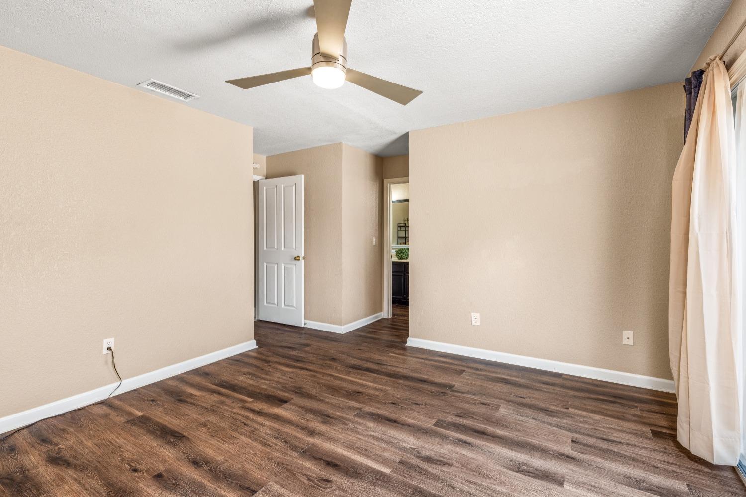 Detail Gallery Image 15 of 32 For 5761 Caribbean Cir, Stockton,  CA 95210 - 3 Beds | 2 Baths