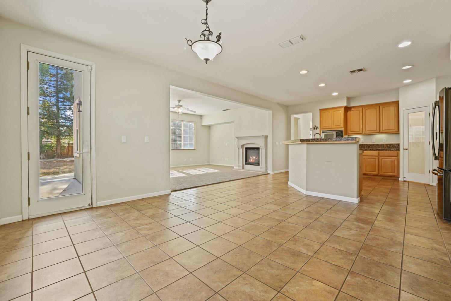 Detail Gallery Image 25 of 60 For 28272 S Zephyr Dr, Tracy,  CA 95304 - 5 Beds | 3/1 Baths