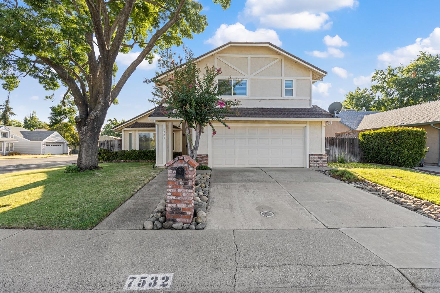 Detail Gallery Image 9 of 60 For 7532 Sadro St, Citrus Heights,  CA 95621 - 4 Beds | 2/1 Baths