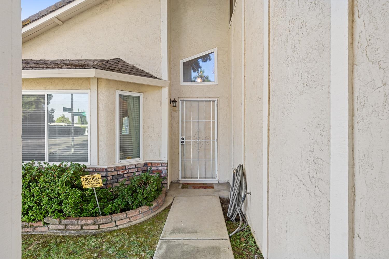 Detail Gallery Image 11 of 60 For 7532 Sadro St, Citrus Heights,  CA 95621 - 4 Beds | 2/1 Baths