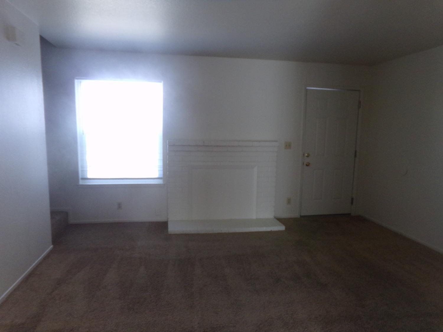 Photo #4: 224094597 Listing 