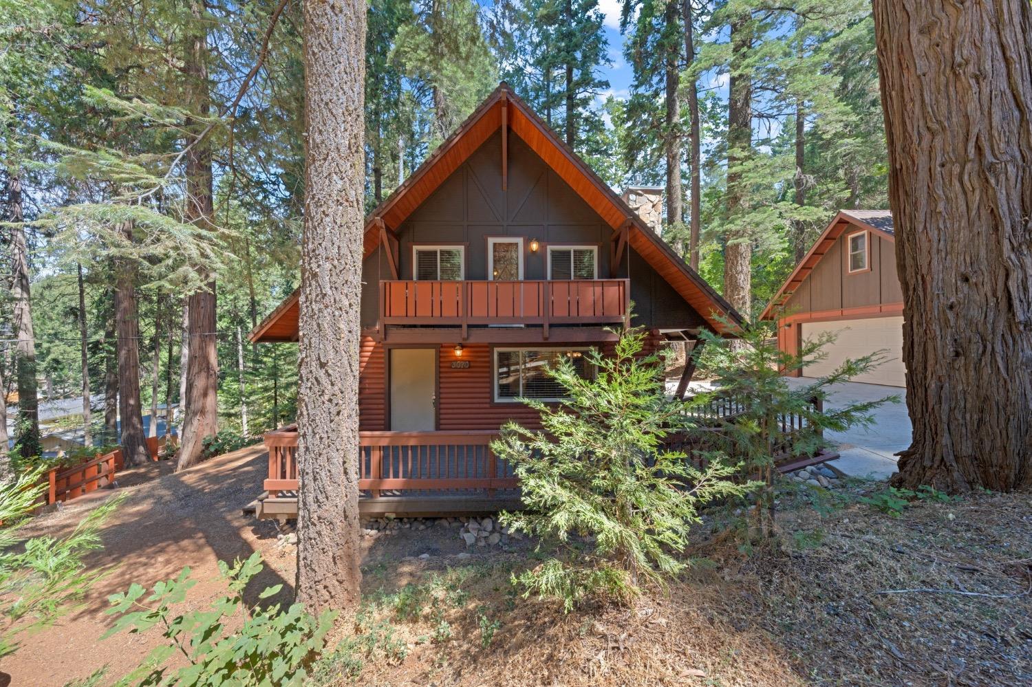 Detail Gallery Image 2 of 26 For 3070 Sly Park Rd, Pollock Pines,  CA 95726 - 3 Beds | 2 Baths