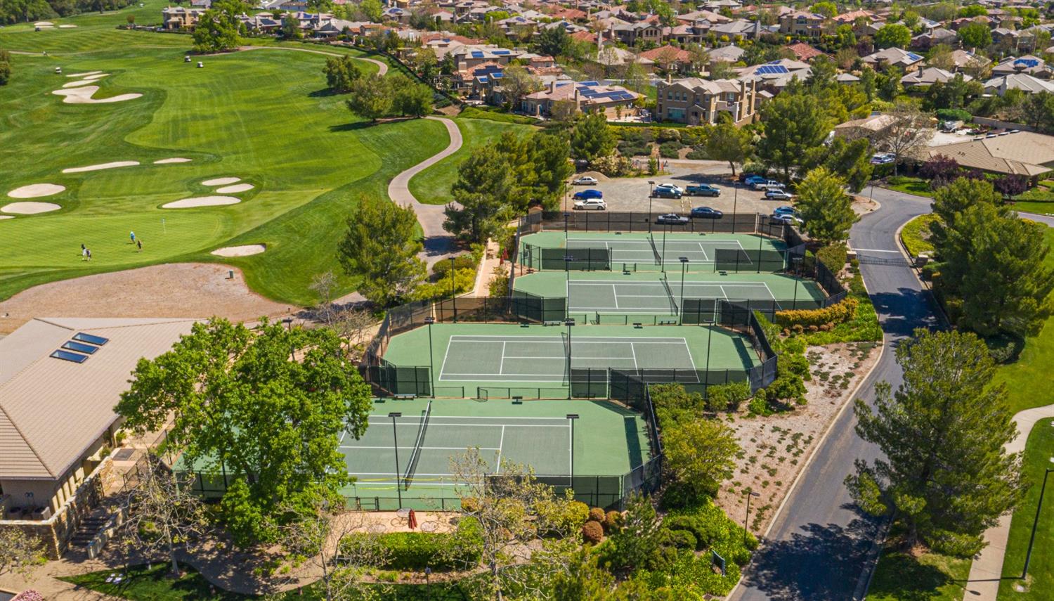 Detail Gallery Image 5 of 20 For 4934 Breese Cir, El Dorado Hills,  CA 95762 - 5 Beds | 4/1 Baths