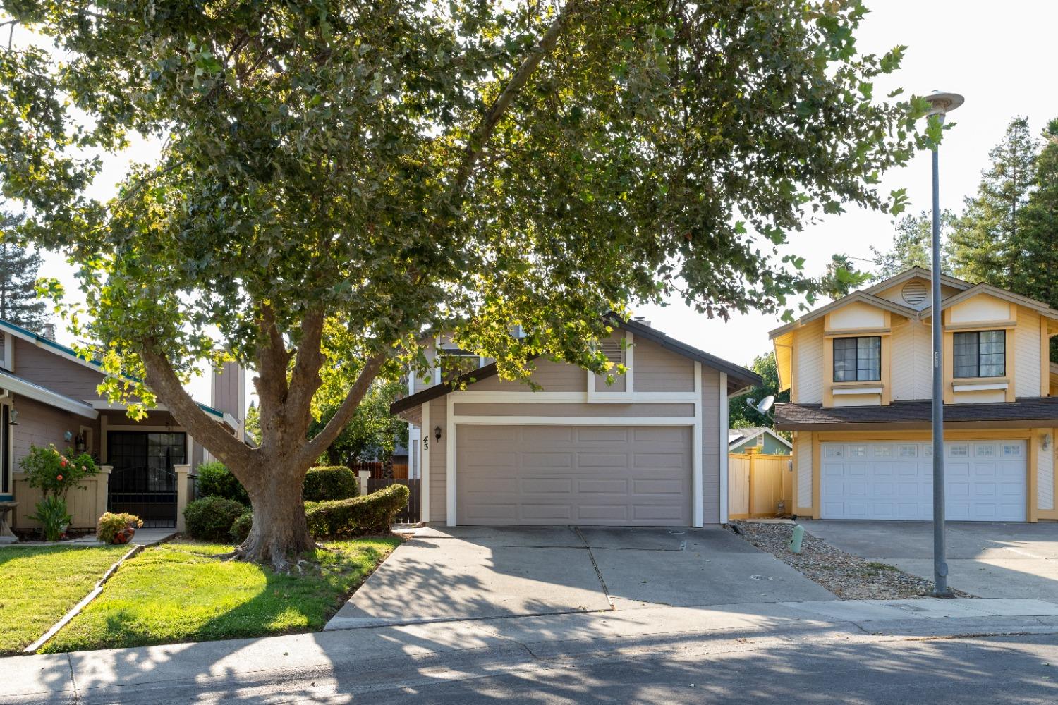 Detail Gallery Image 1 of 1 For 43 Lanyard Ct, Sacramento,  CA 95831 - 3 Beds | 2/1 Baths