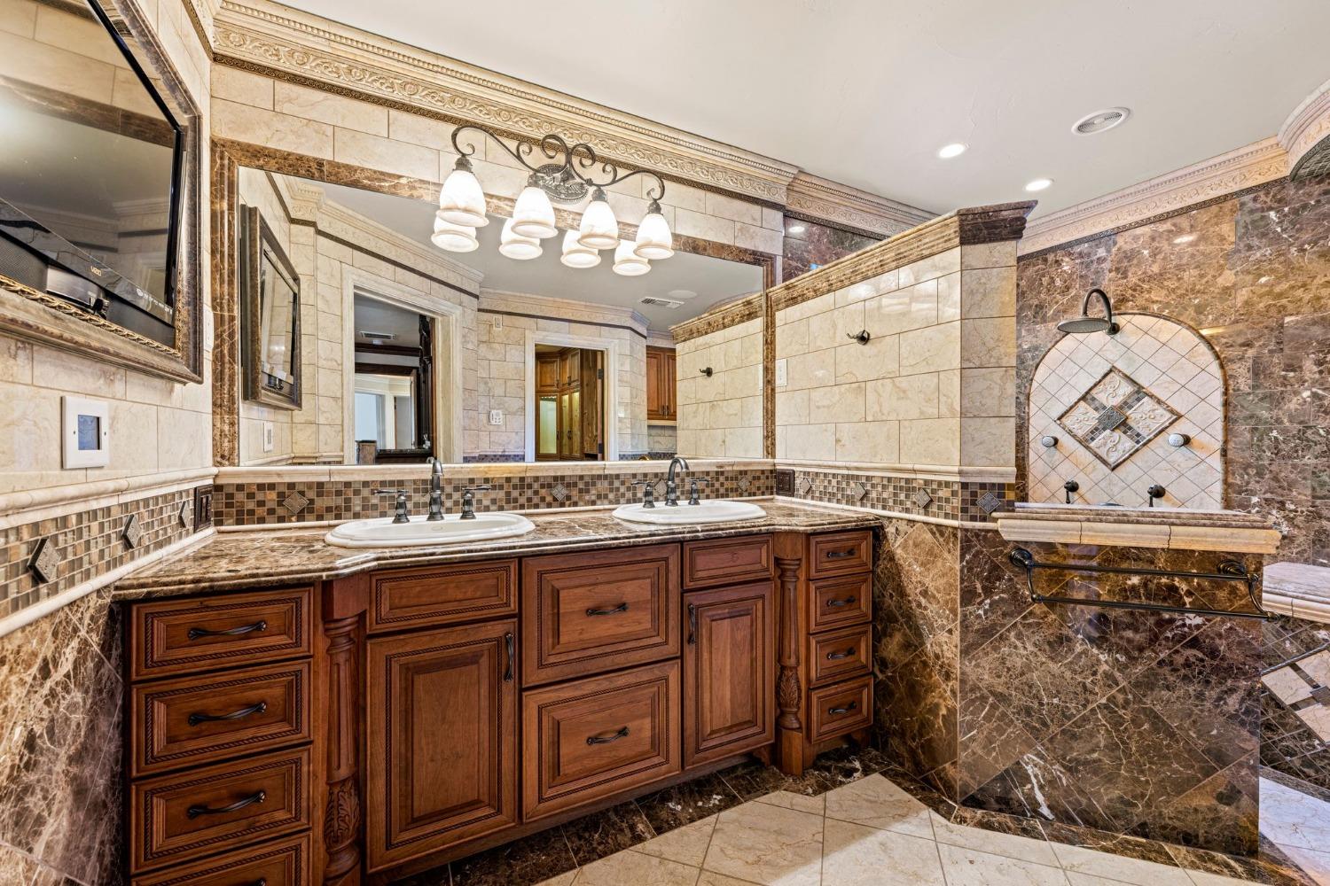 Detail Gallery Image 49 of 99 For 9965 Willey Ct, Granite Bay,  CA 95746 - 5 Beds | 4/2 Baths