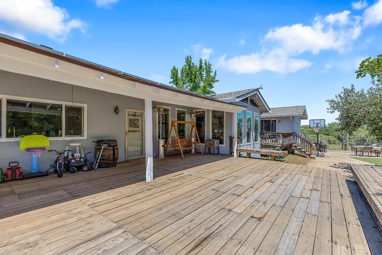 Detail Gallery Image 23 of 49 For 3141 Verde Valle Ln, El Dorado Hills,  CA 95762 - 4 Beds | 2/1 Baths