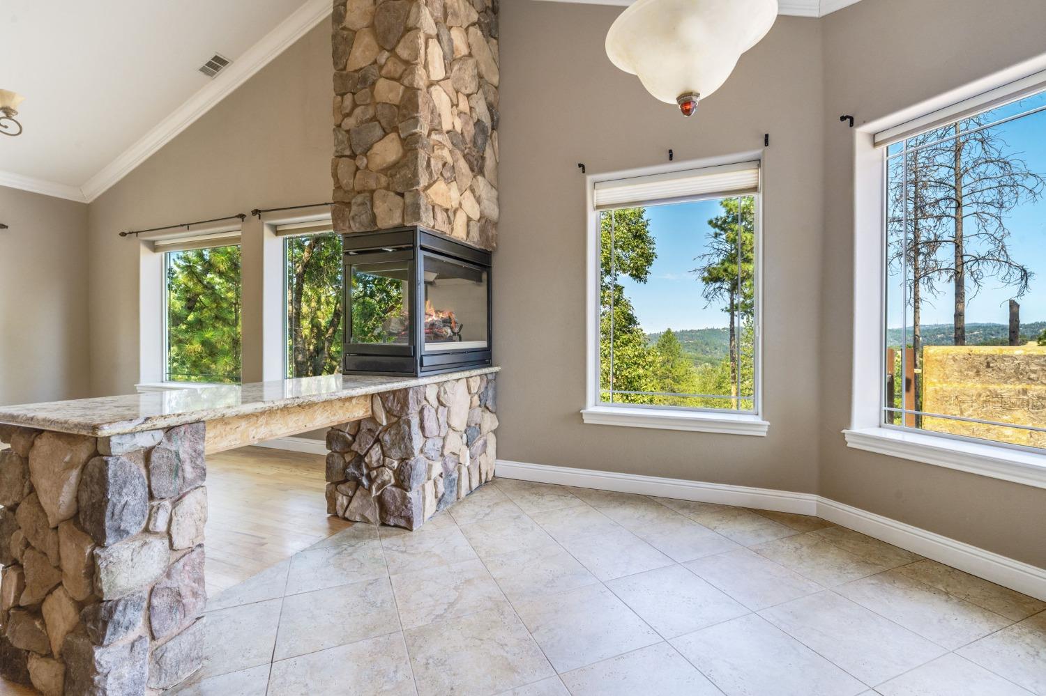 Detail Gallery Image 66 of 89 For 20197 Kingswood Ct, Grass Valley,  CA 95949 - 5 Beds | 3/1 Baths