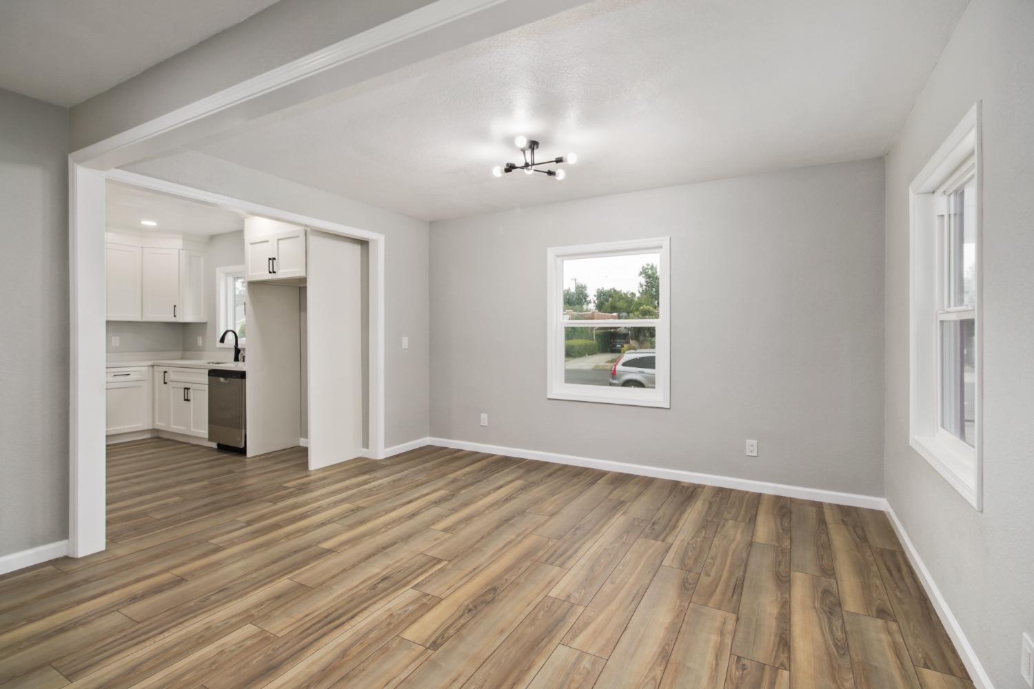 Detail Gallery Image 13 of 44 For 1404 Buena Vista Ave, Stockton,  CA 95203 - 2 Beds | 1 Baths