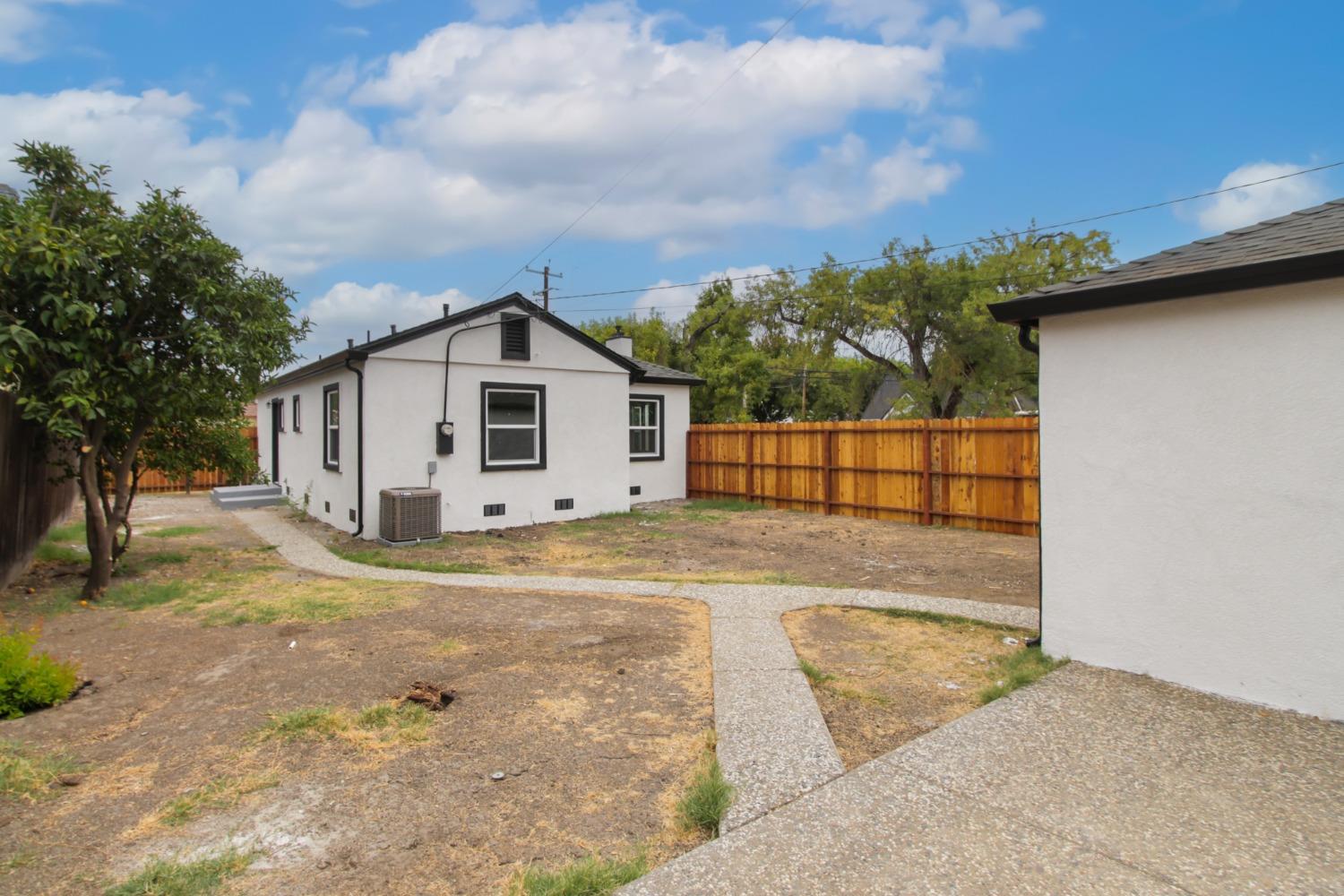 Detail Gallery Image 38 of 44 For 1404 Buena Vista Ave, Stockton,  CA 95203 - 2 Beds | 1 Baths