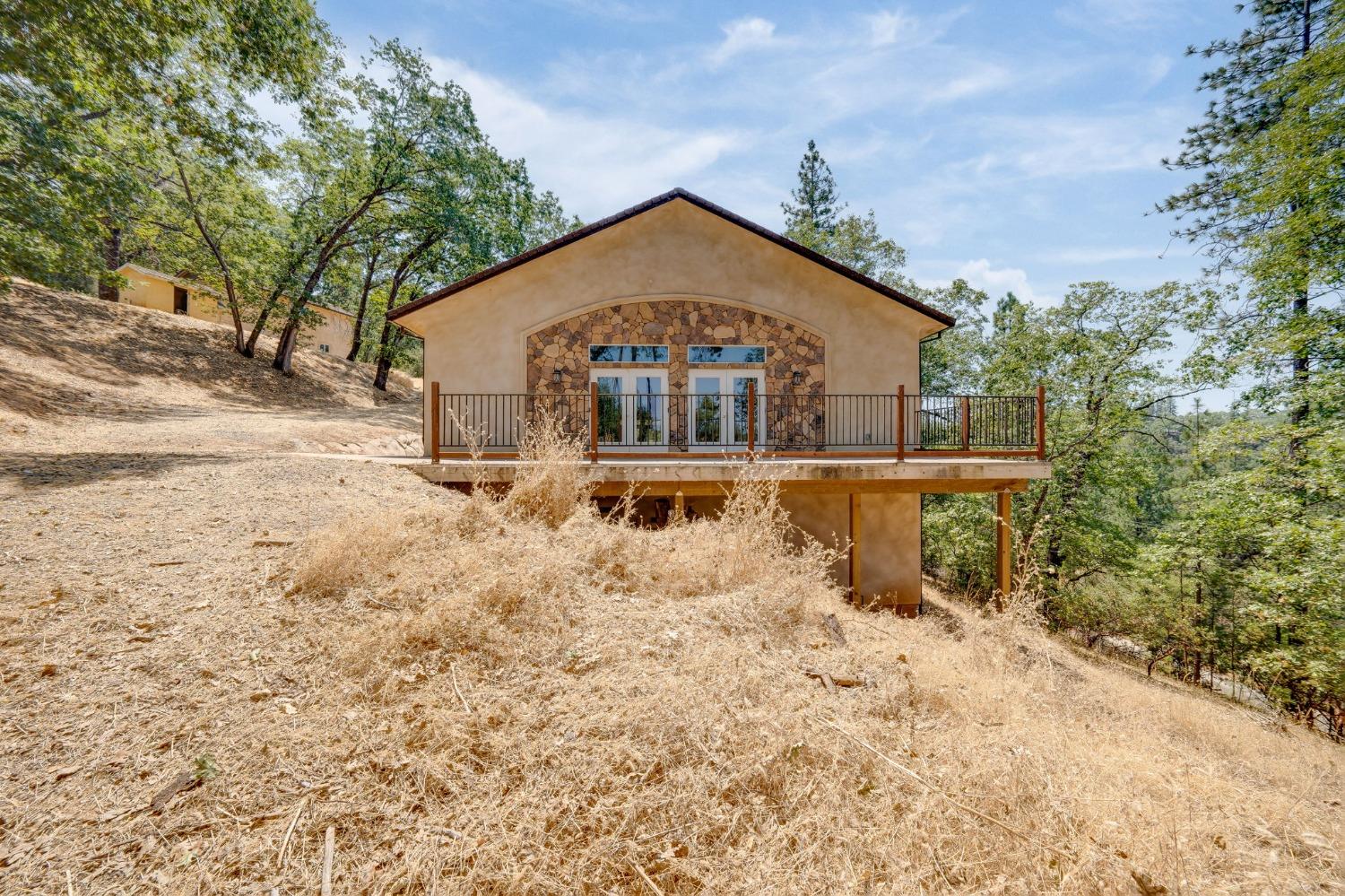 Detail Gallery Image 32 of 89 For 20197 Kingswood Ct, Grass Valley,  CA 95949 - 5 Beds | 3/1 Baths