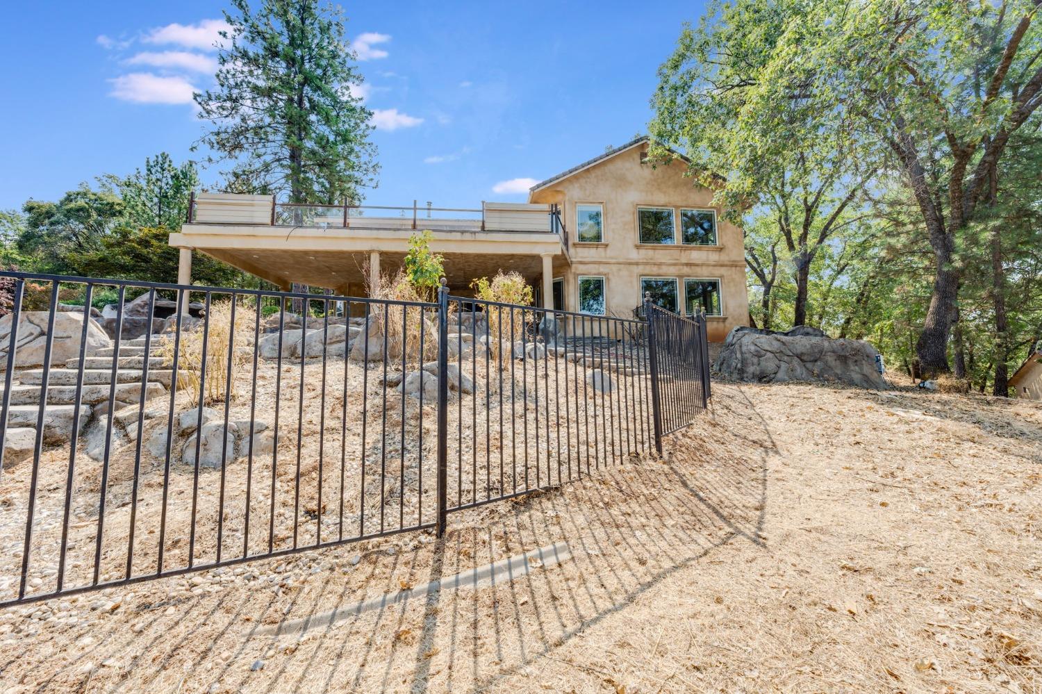 Detail Gallery Image 35 of 89 For 20197 Kingswood Ct, Grass Valley,  CA 95949 - 5 Beds | 3/1 Baths