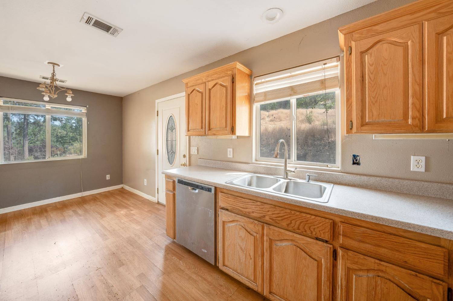 Detail Gallery Image 69 of 89 For 20197 Kingswood Ct, Grass Valley,  CA 95949 - 5 Beds | 3/1 Baths