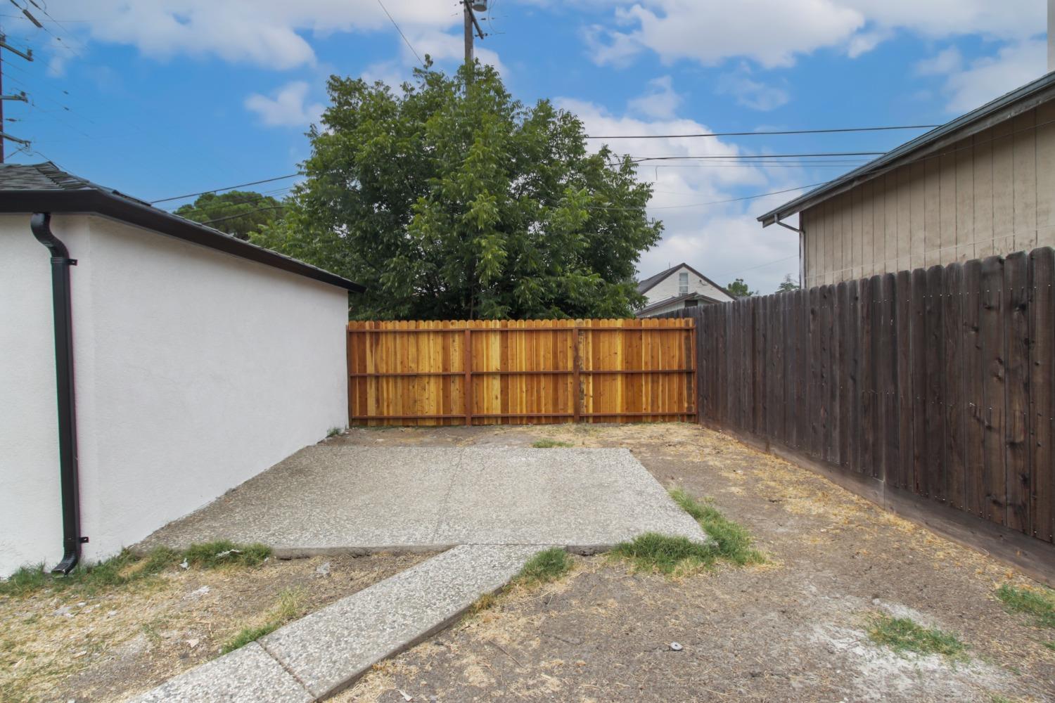 Detail Gallery Image 43 of 44 For 1404 Buena Vista Ave, Stockton,  CA 95203 - 2 Beds | 1 Baths