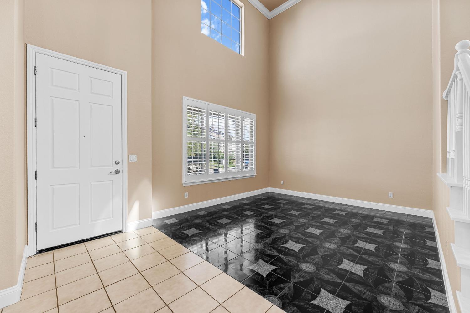 Detail Gallery Image 14 of 68 For 1072 Mullinger Ln, Lincoln,  CA 95648 - 4 Beds | 2/1 Baths