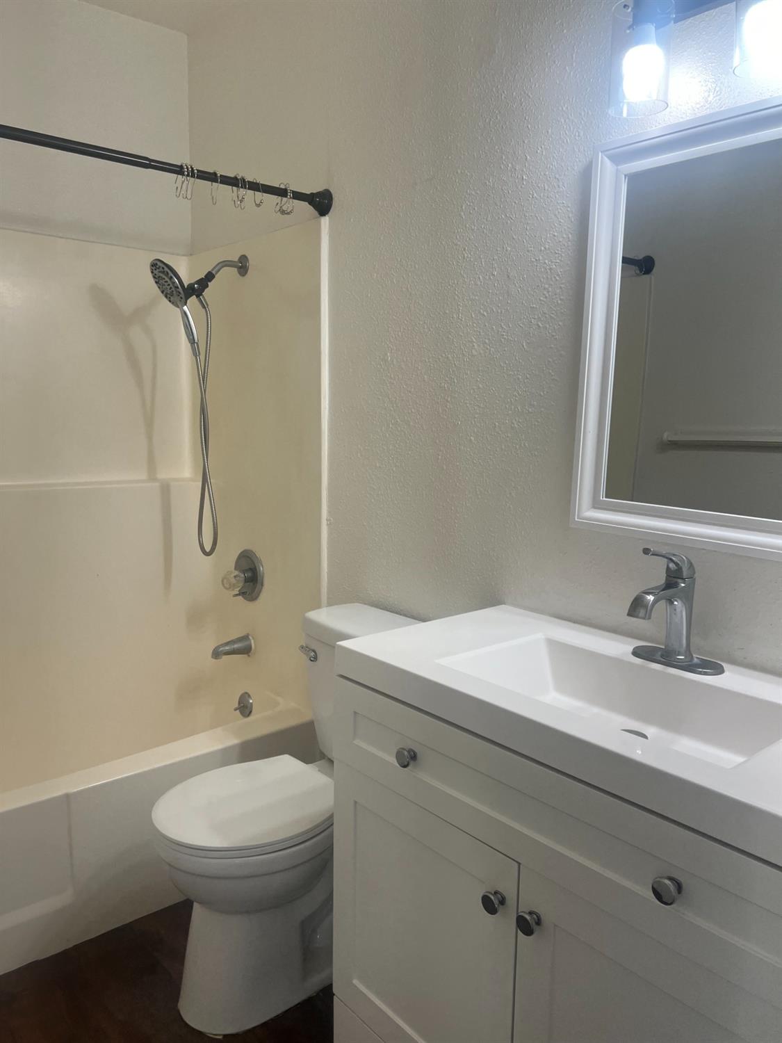 Detail Gallery Image 13 of 15 For 2240 S Notre Dame Blvd #5,  Chico,  CA 95928 - 2 Beds | 1 Baths