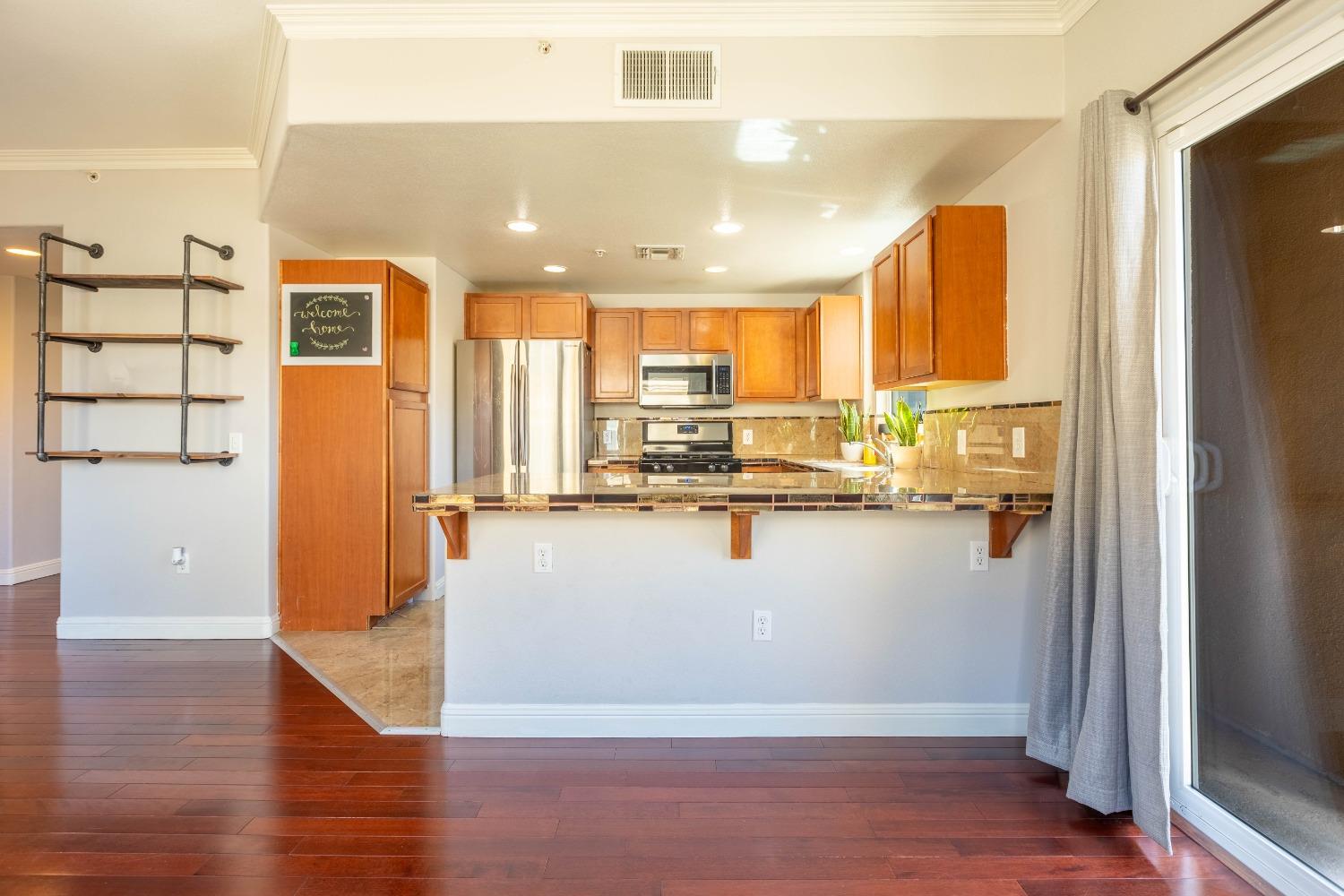 Detail Gallery Image 6 of 40 For 4800 Westlake Pkwy #1407,  Sacramento,  CA 95835 - 2 Beds | 2/1 Baths