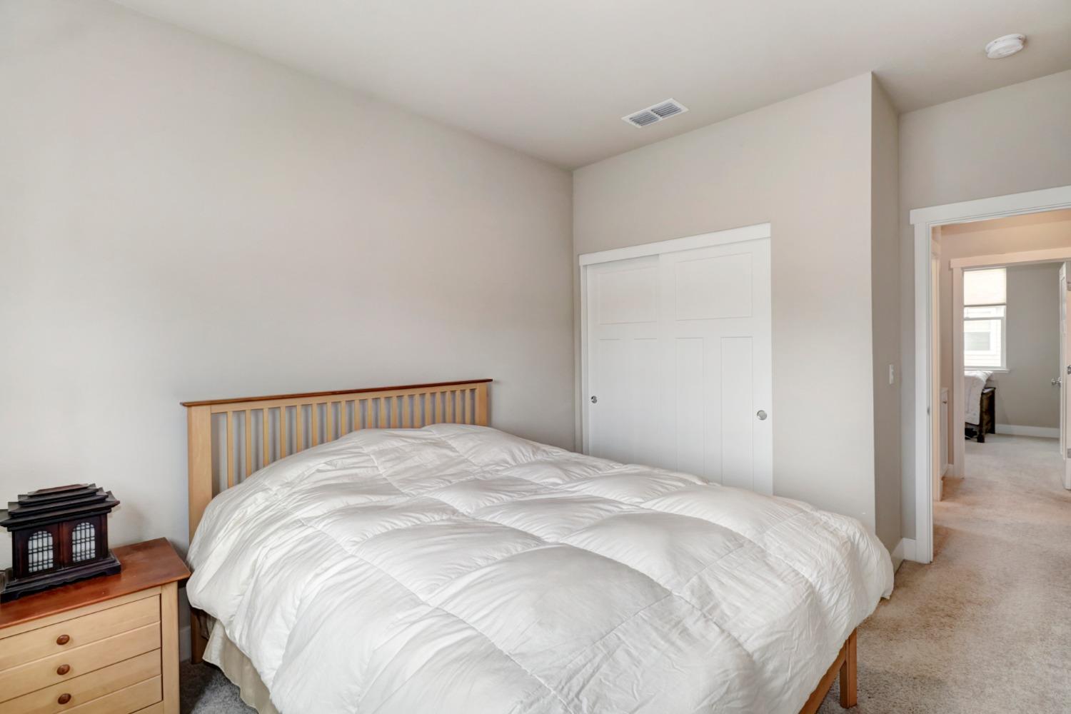 Detail Gallery Image 22 of 40 For 3204 Sher Ct, Sacramento,  CA 95820 - 3 Beds | 2/1 Baths