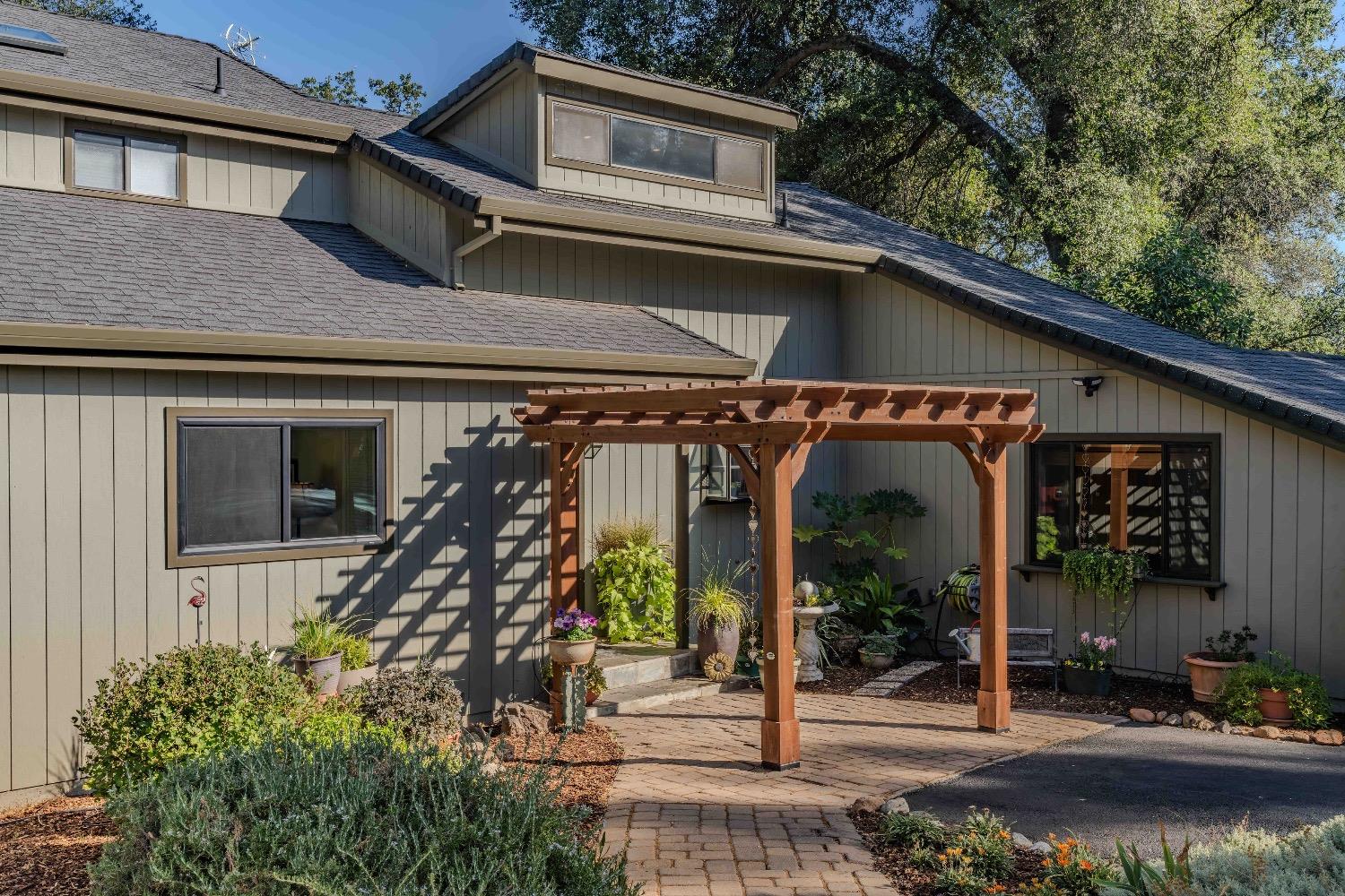 Detail Gallery Image 9 of 98 For 17072 Robinson Rd, Sutter Creek,  CA 95685 - 3 Beds | 2/1 Baths