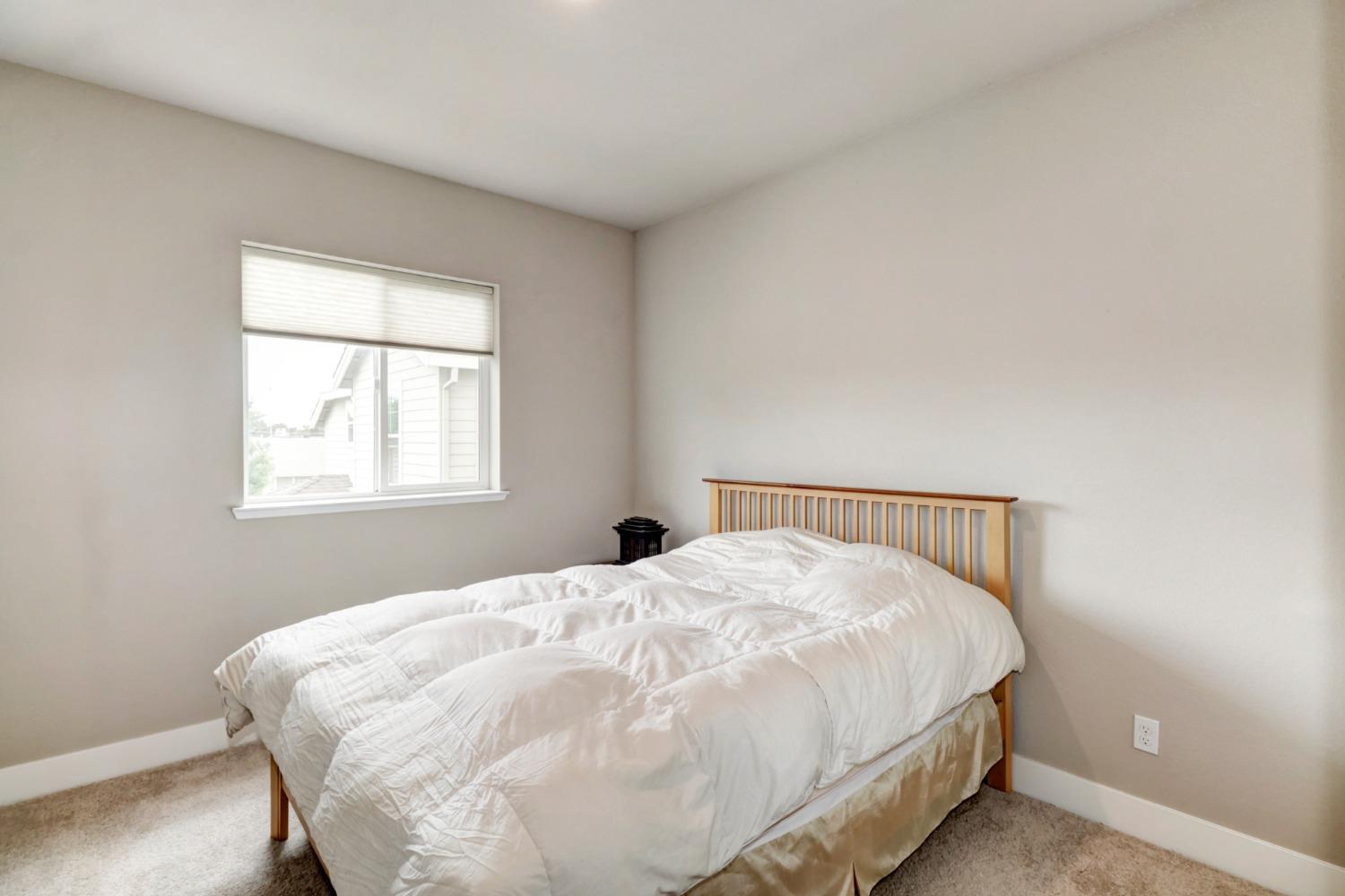 Detail Gallery Image 21 of 40 For 3204 Sher Ct, Sacramento,  CA 95820 - 3 Beds | 2/1 Baths