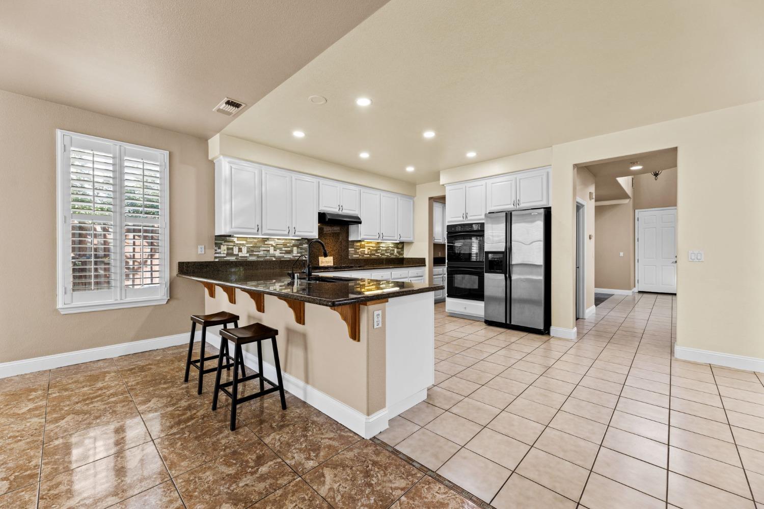 Detail Gallery Image 34 of 68 For 1072 Mullinger Ln, Lincoln,  CA 95648 - 4 Beds | 2/1 Baths