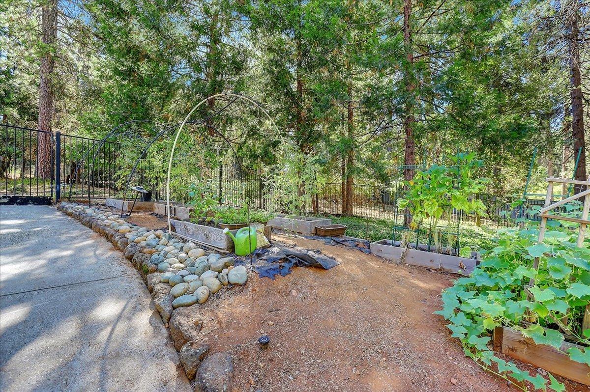 Detail Gallery Image 83 of 87 For 12877 Chatsworth, Grass Valley,  CA 95945 - 5 Beds | 4/1 Baths