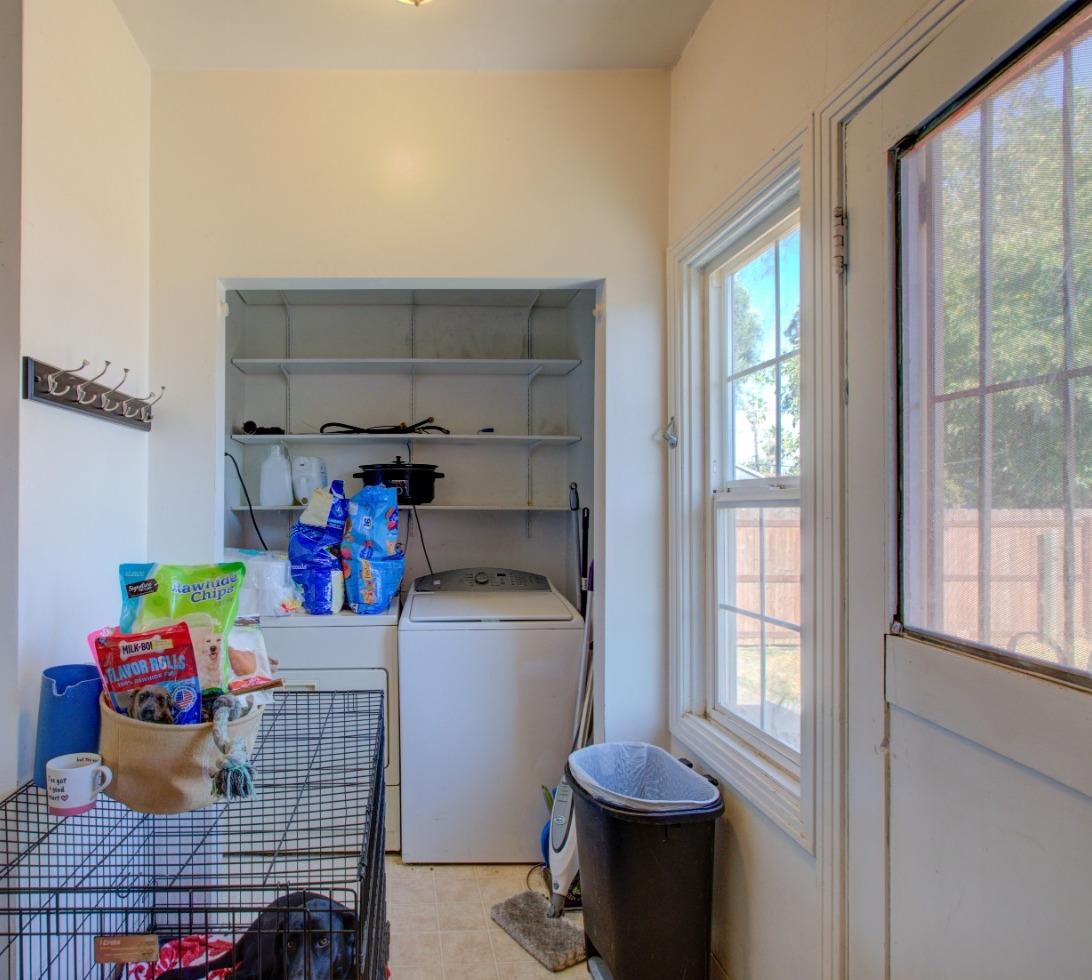 Detail Gallery Image 7 of 25 For 203 E 10th St, Tracy,  CA 95376 - 2 Beds | 1 Baths