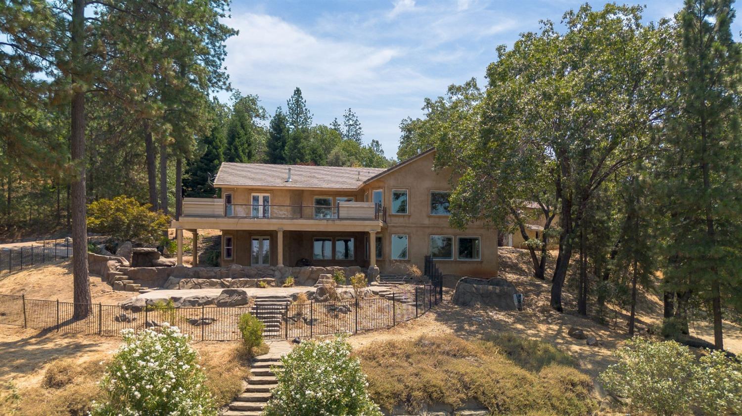 Detail Gallery Image 18 of 89 For 20197 Kingswood Ct, Grass Valley,  CA 95949 - 5 Beds | 3/1 Baths