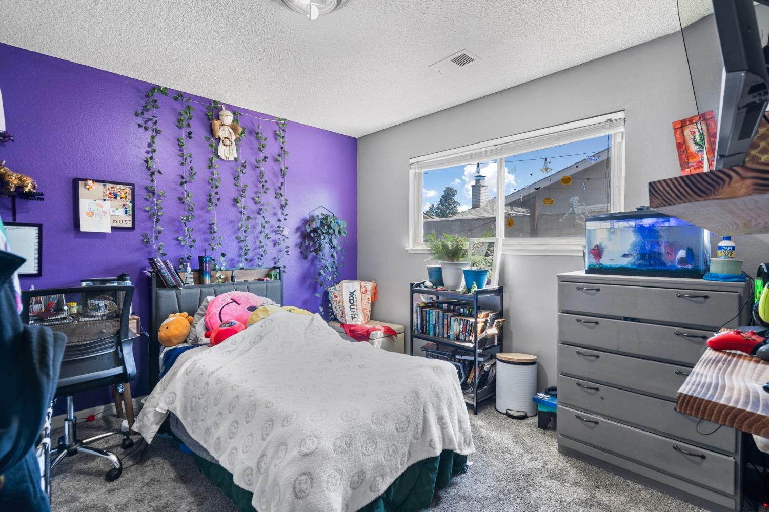 Detail Gallery Image 27 of 38 For 1614 Olivewood Ave, Manteca,  CA 95336 - 4 Beds | 2 Baths