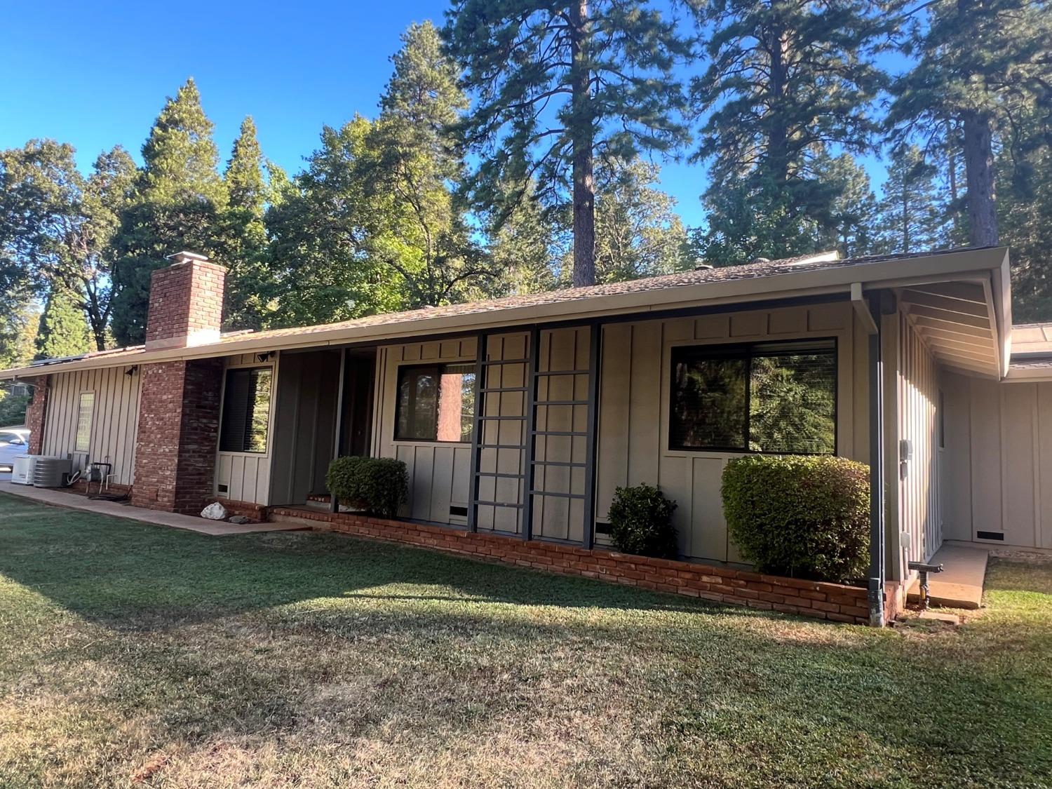 Detail Gallery Image 1 of 1 For 12373 Gayle Ln, Nevada City,  CA 95959 - 4 Beds | 3 Baths