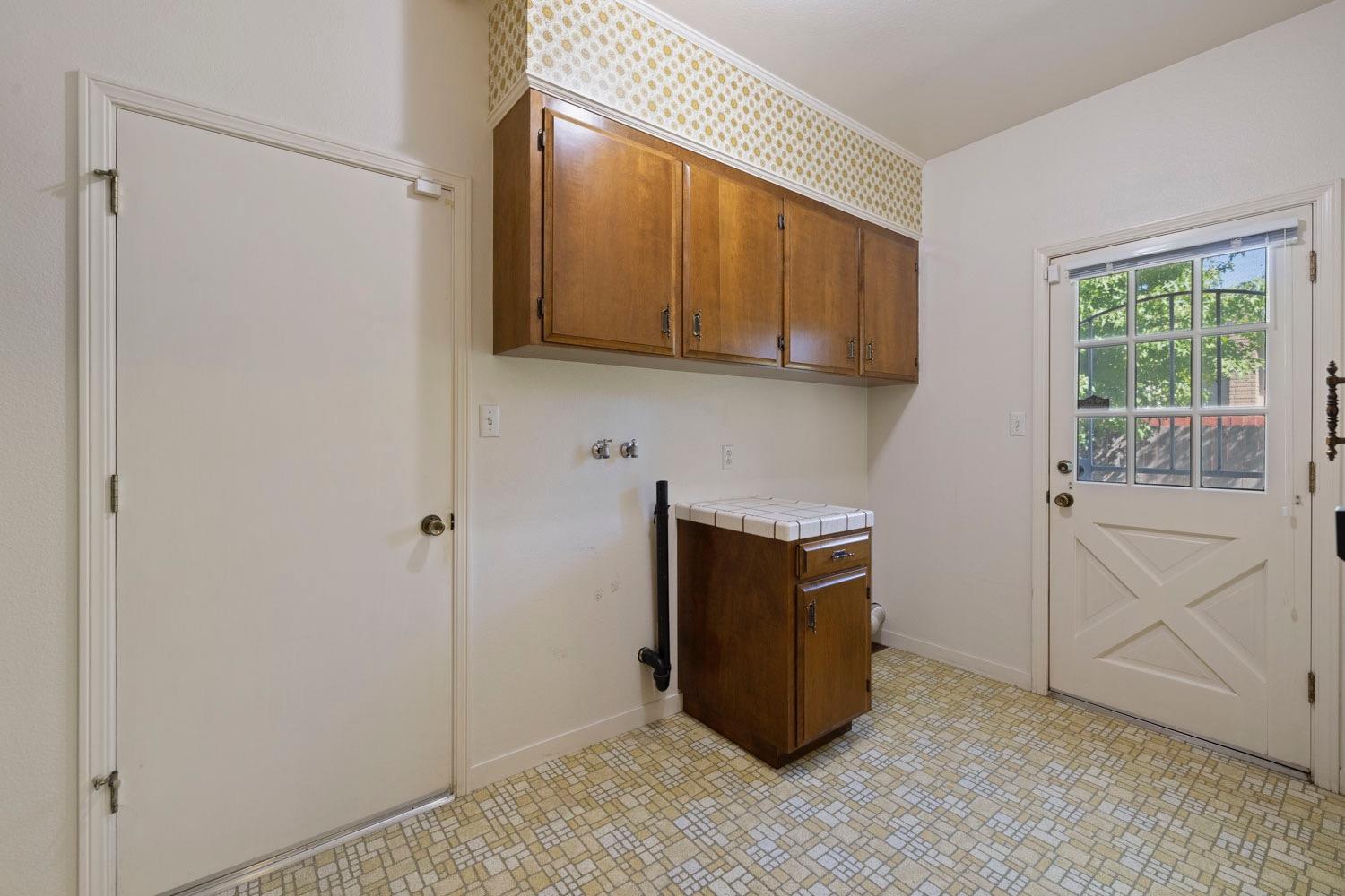 Detail Gallery Image 19 of 31 For 1700 Edgewood Dr, Lodi,  CA 95240 - 3 Beds | 2/1 Baths