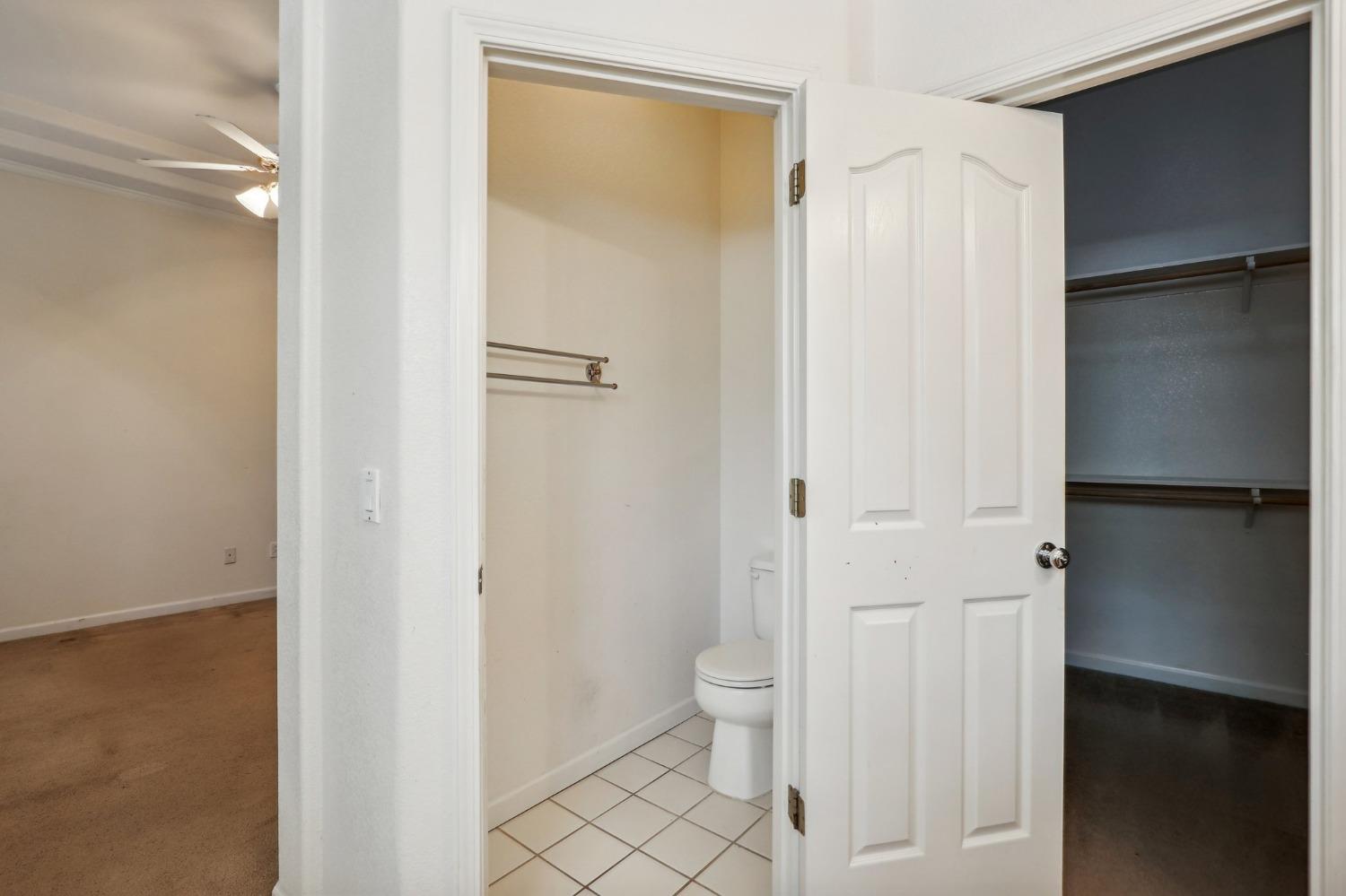 Detail Gallery Image 31 of 38 For 560 Eastbrook Cir, Sacramento,  CA 95835 - 3 Beds | 2 Baths