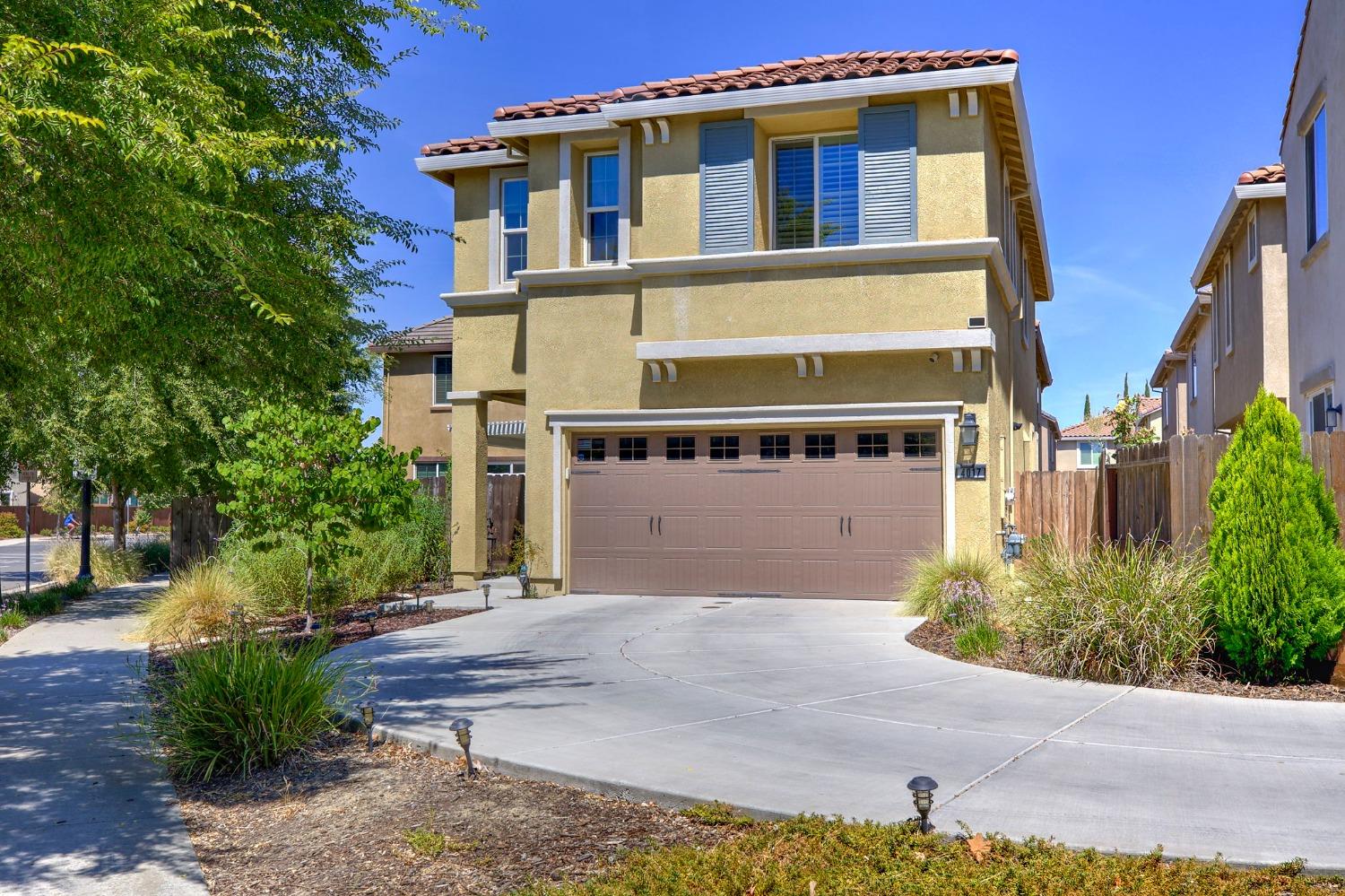 Detail Gallery Image 1 of 1 For 4017 Neapolis, Sacramento,  CA 95834 - 3 Beds | 2/1 Baths