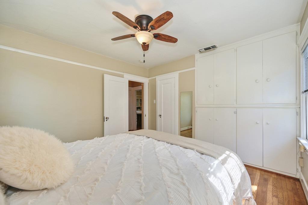 24Th Street, Sacramento, CA, 95818-3949