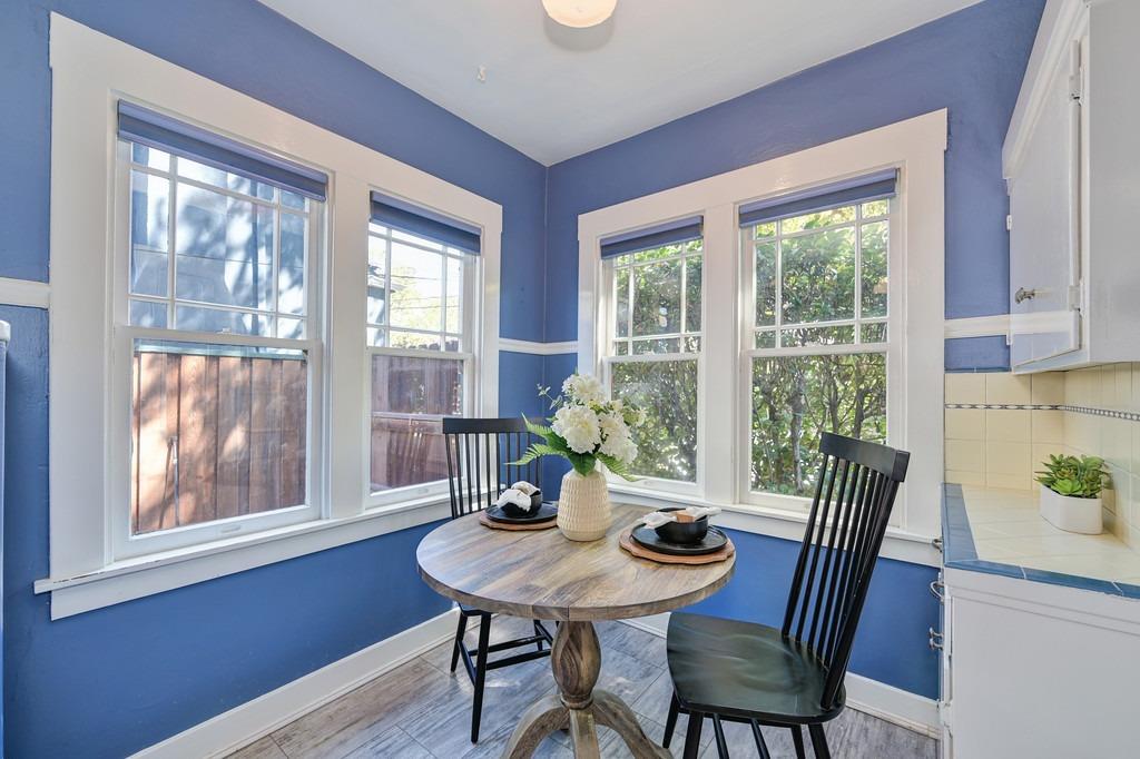24Th Street, Sacramento, CA, 95818-3949