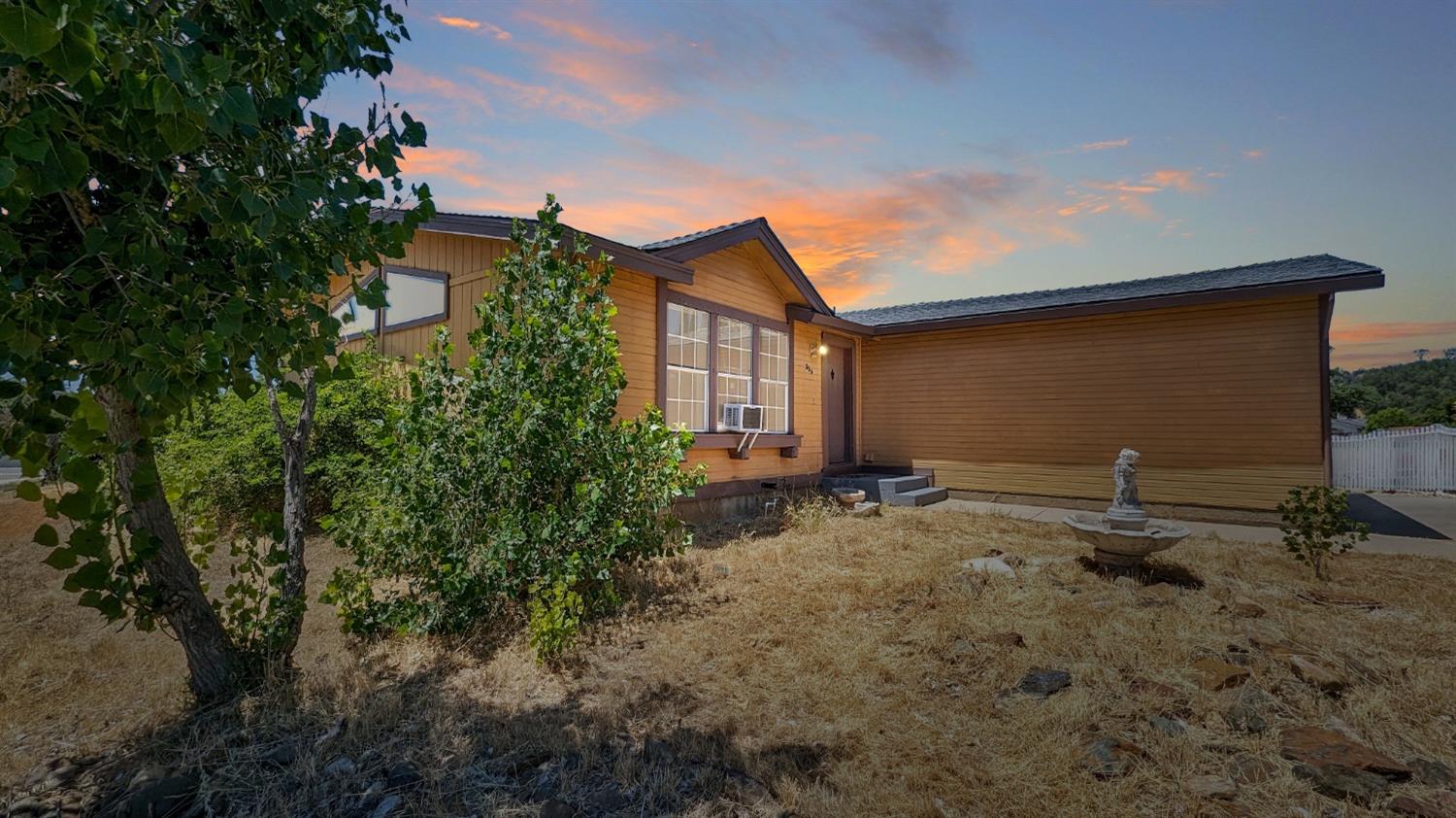 Detail Gallery Image 1 of 42 For 364 Deer Field Cir, Copperopolis,  CA 95228 - 3 Beds | 2 Baths