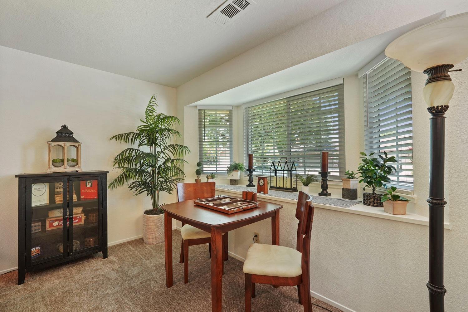 Detail Gallery Image 7 of 31 For 4012 Hennings Dr, Modesto,  CA 95356 - 3 Beds | 2 Baths