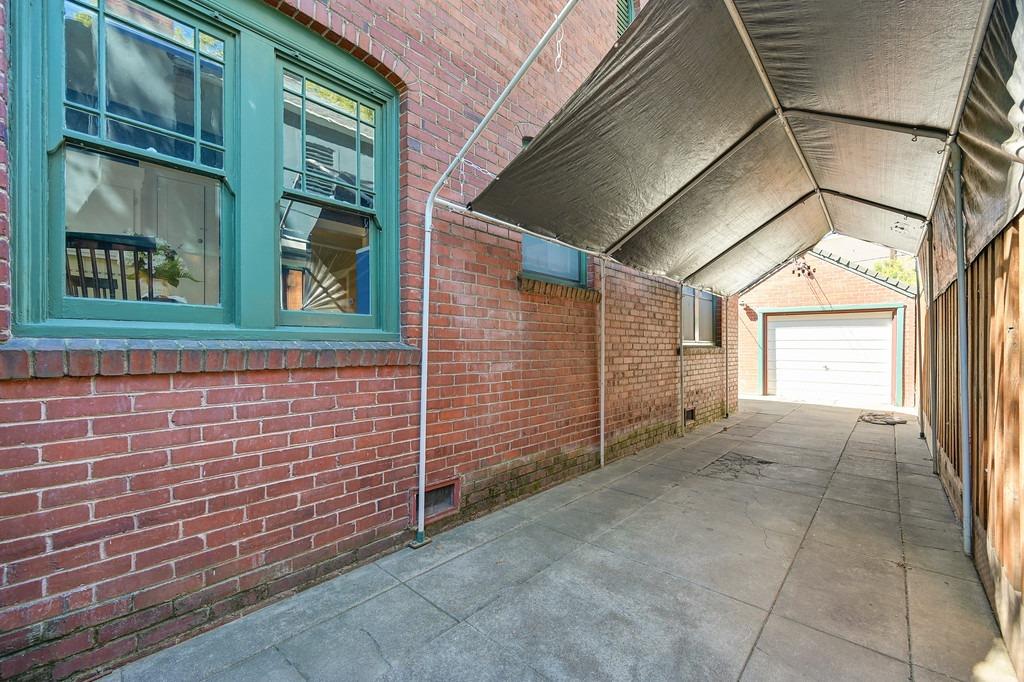 24Th Street, Sacramento, CA, 95818-3949