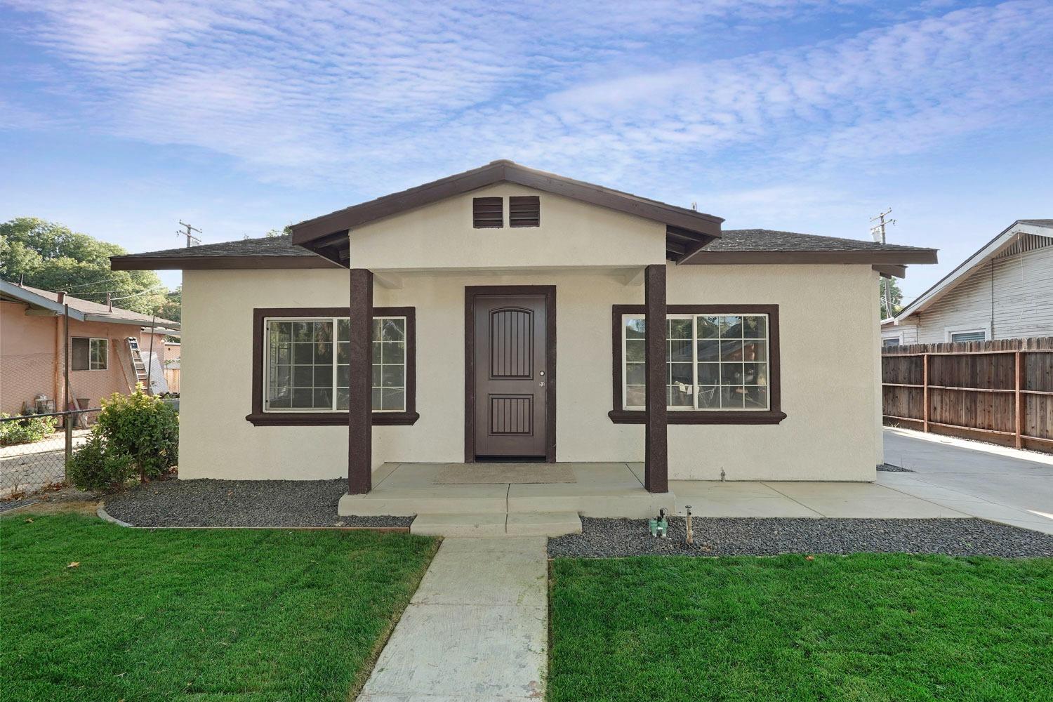 Detail Gallery Image 1 of 1 For 334 Leon Ave, Modesto,  CA 95351 - 3 Beds | 2 Baths